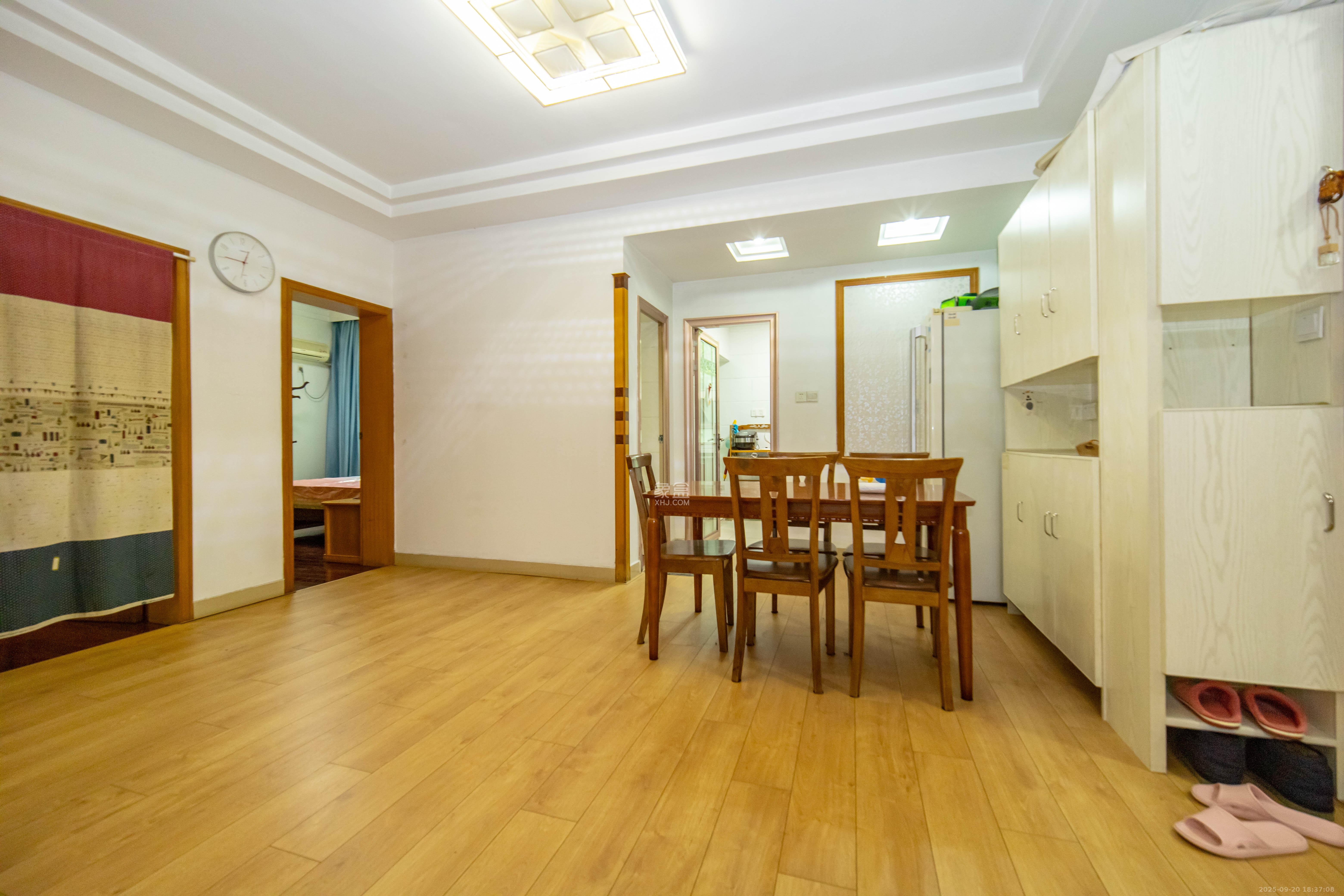 欣安小区  3室2厅2卫    71.8万其他