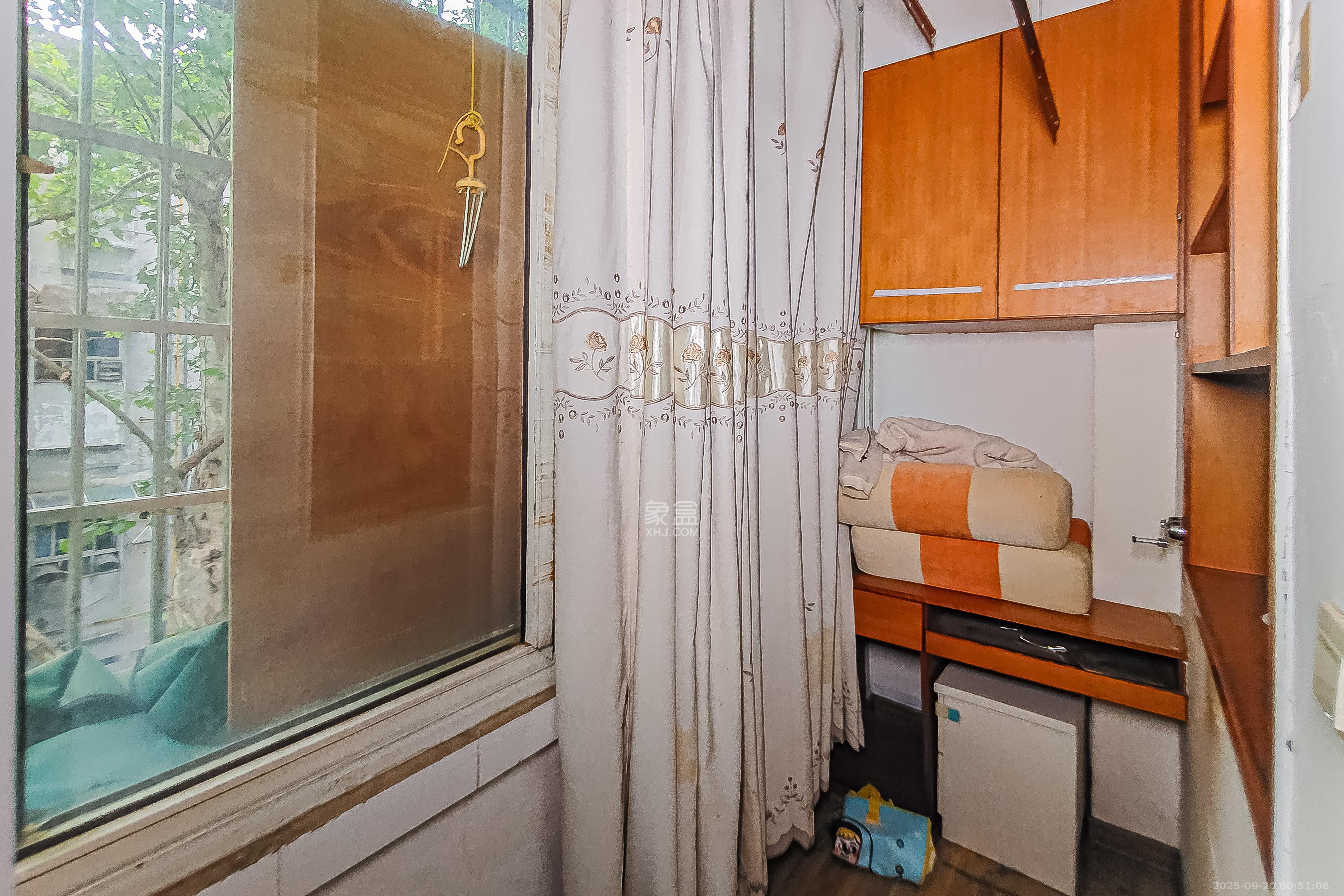 东瓜山二村 1室1厅1卫 28.0万 东瓜山二村 1室1厅1卫 28.0万阳台