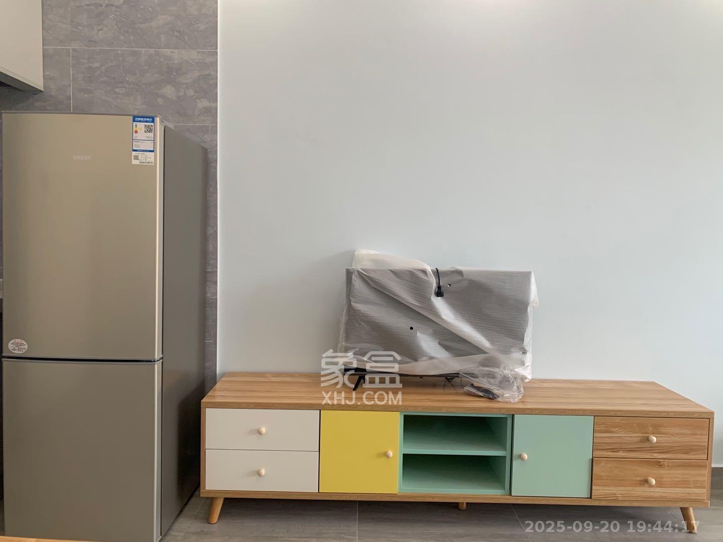 裕天国际商汇中心 1室1厅1卫 1100.0元/月 裕天国际商汇中心 1室1厅1卫 1100.0元/月室内图