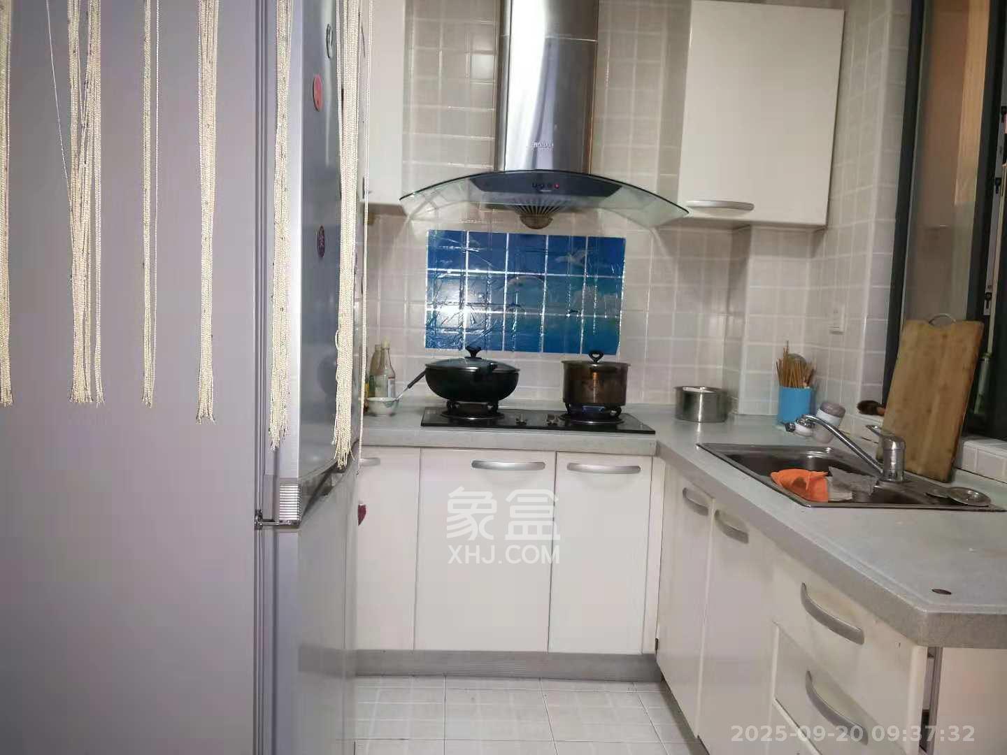 莱茵城 3室2厅1卫 2100.0元/月 莱茵城 3室2厅1卫 2100.0元/月室内图