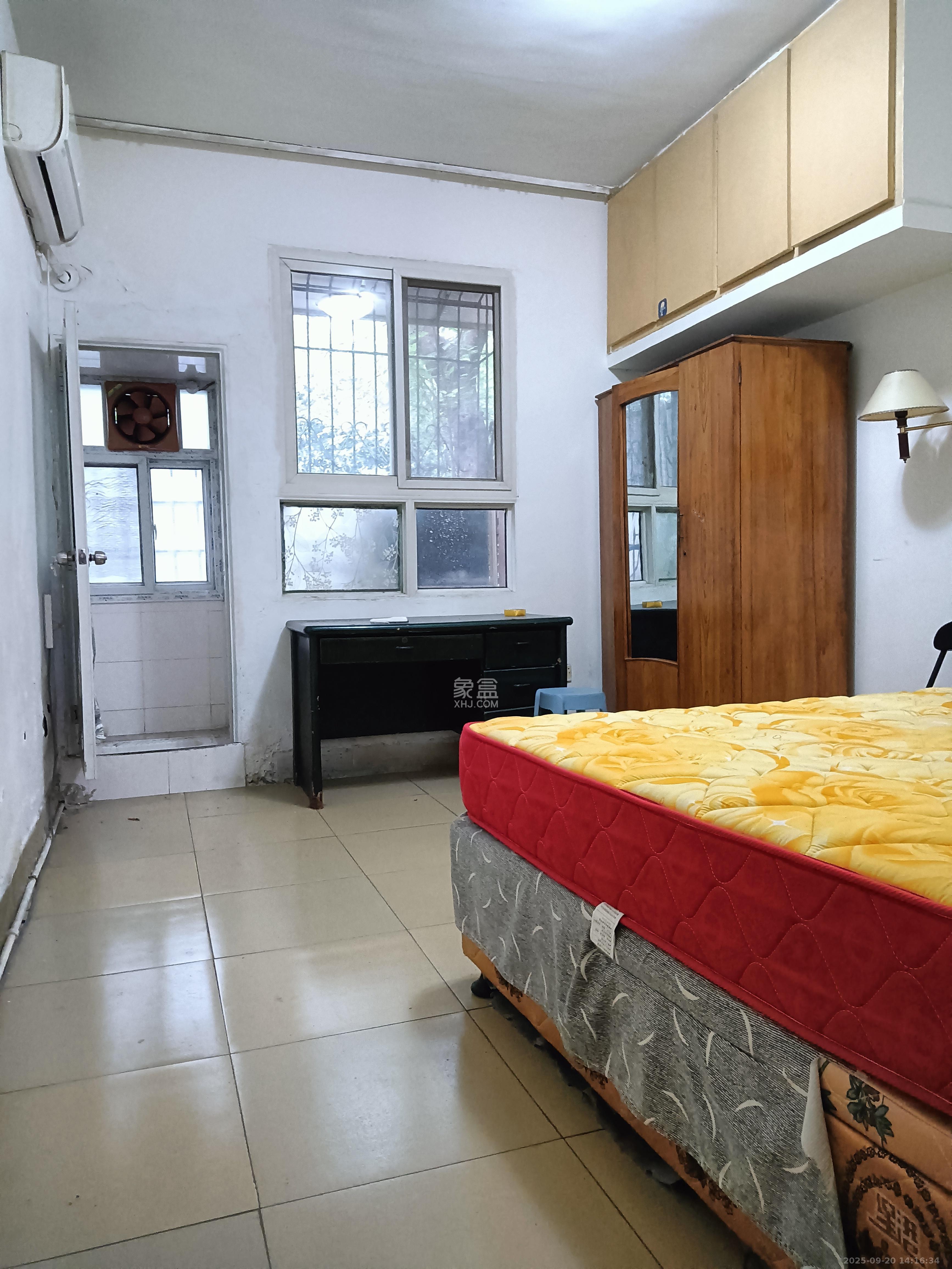 长勘小区  1室1厅1卫    1500.0元/月室内图