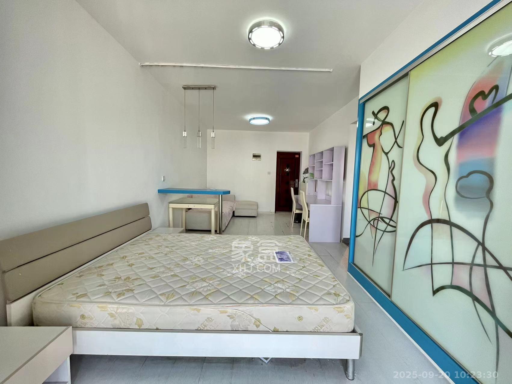 左岸右岸 1室1厅1卫 1700.0元/月 左岸右岸 1室1厅1卫 1700.0元/月室内图