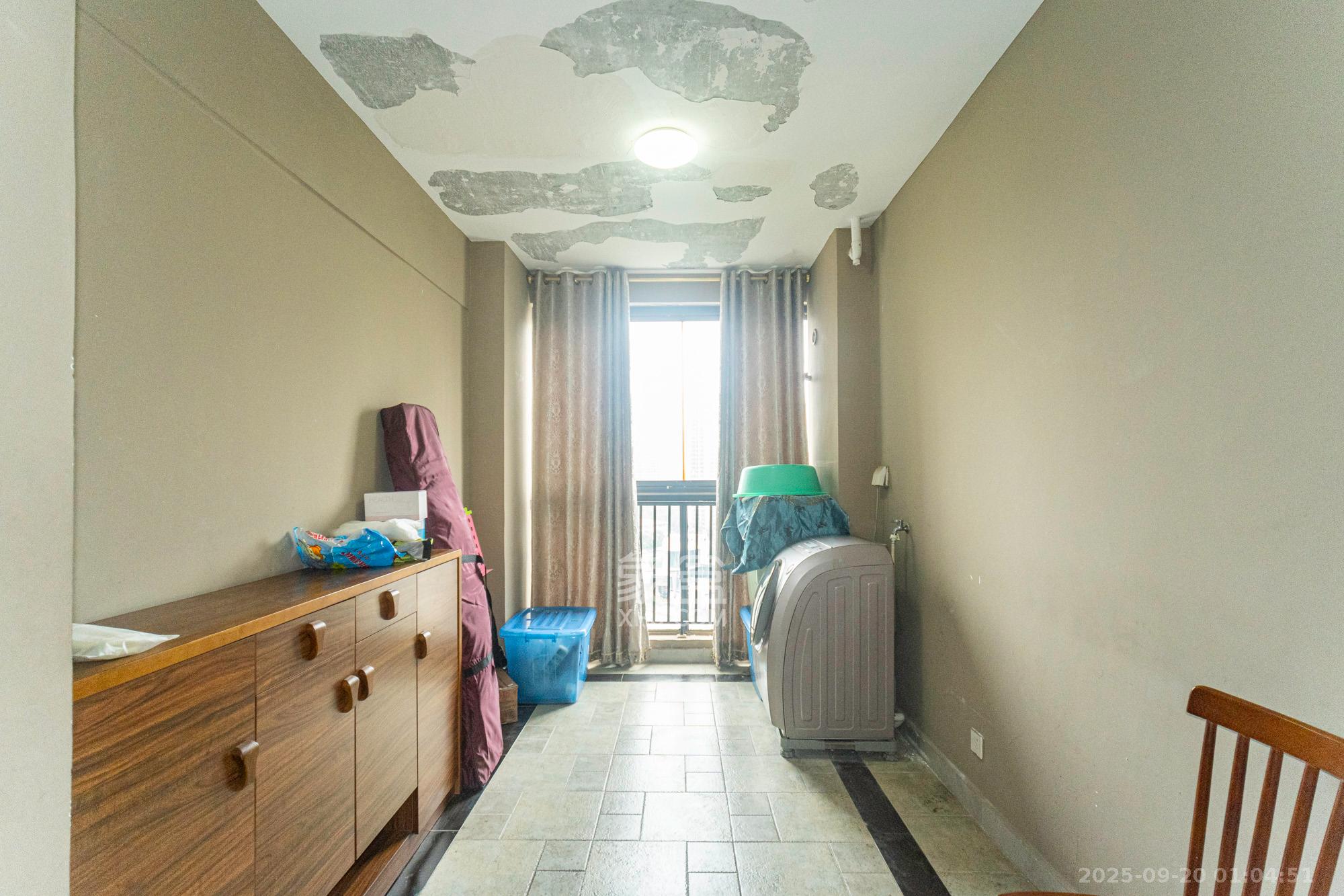 藏珑湖上国际花园 3室2厅2卫 138.0万 藏珑湖上国际花园 3室2厅2卫 138.0万其他