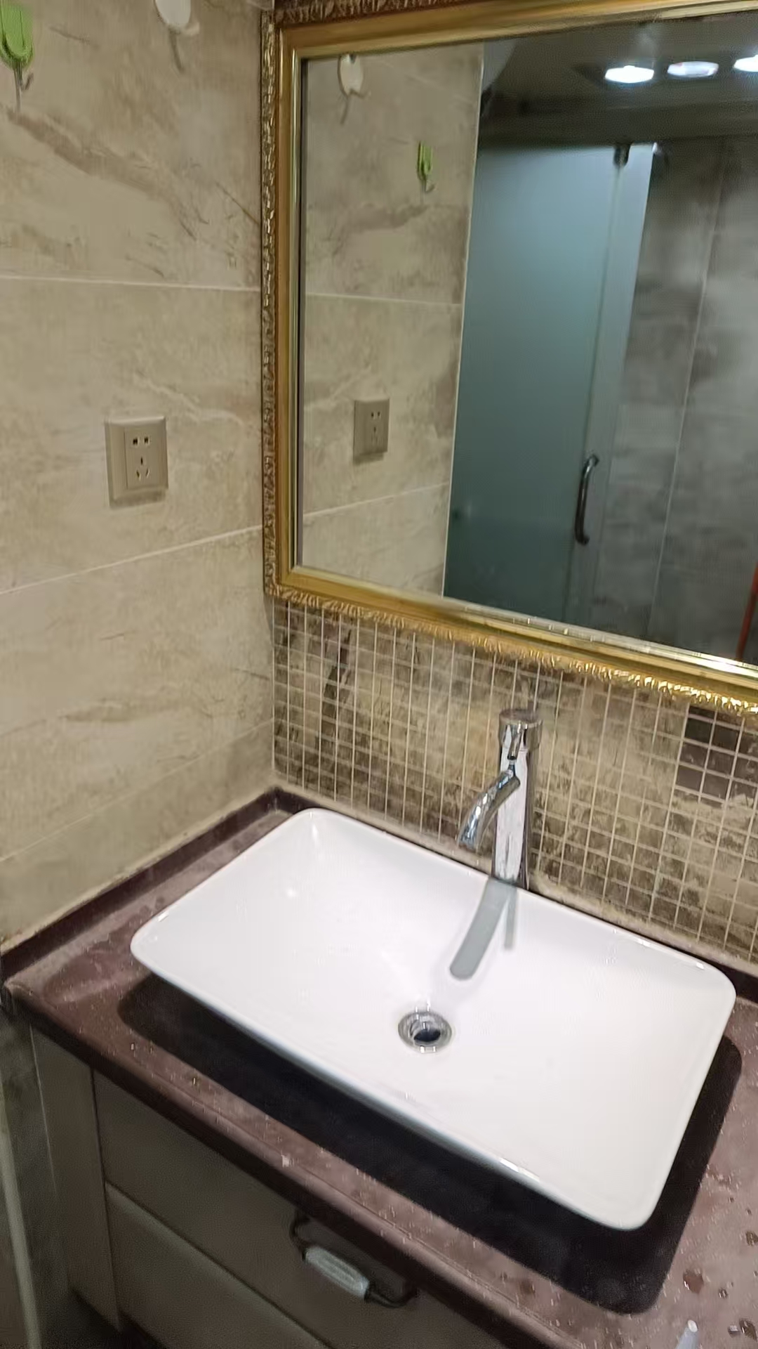 万豪城市花园  1室1厅1卫    1000.0元/月室内图