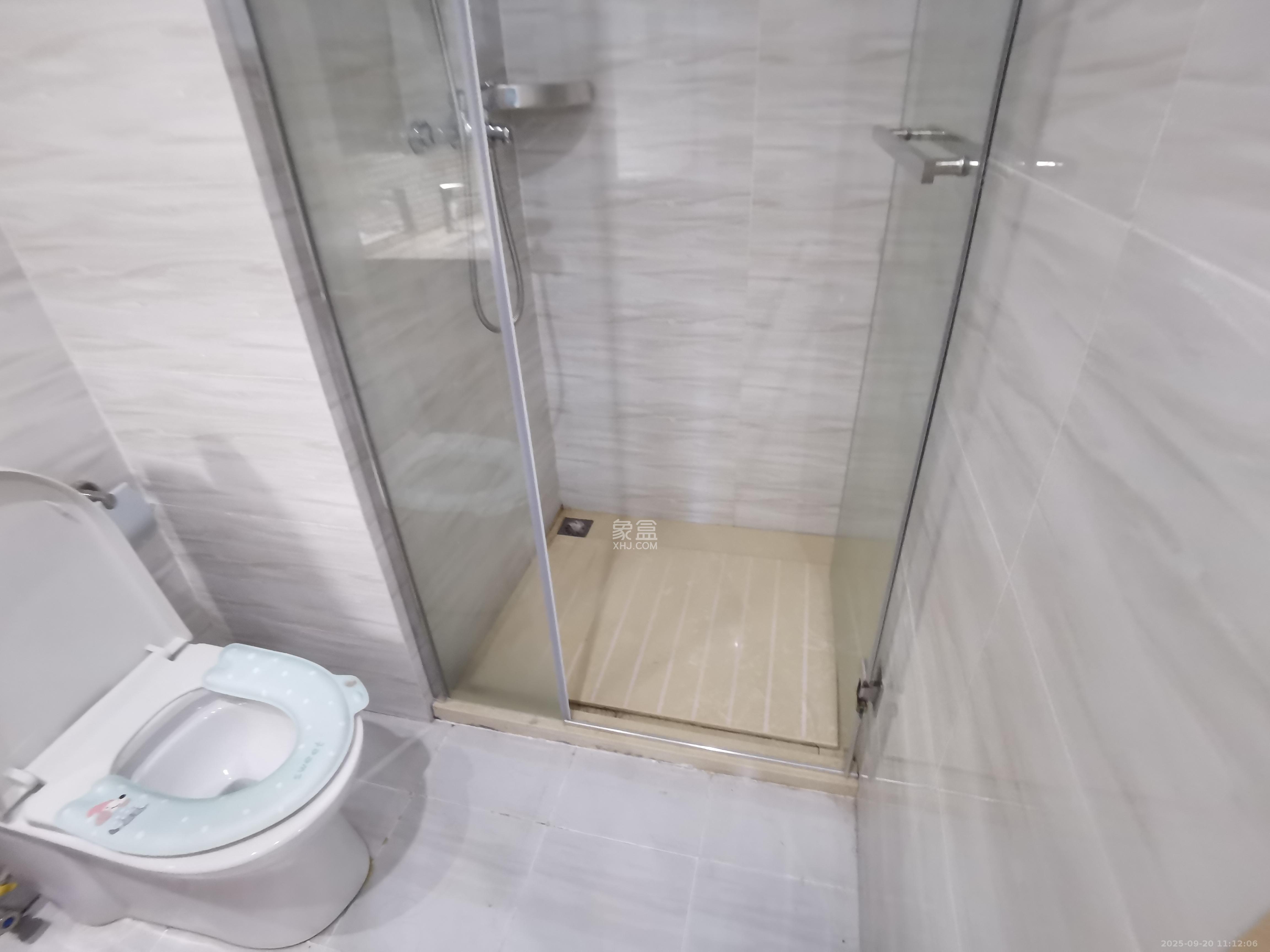 恒大珺悦府 1室1厅1卫 1500.0元/月 恒大珺悦府 1室1厅1卫 1500.0元/月室内图