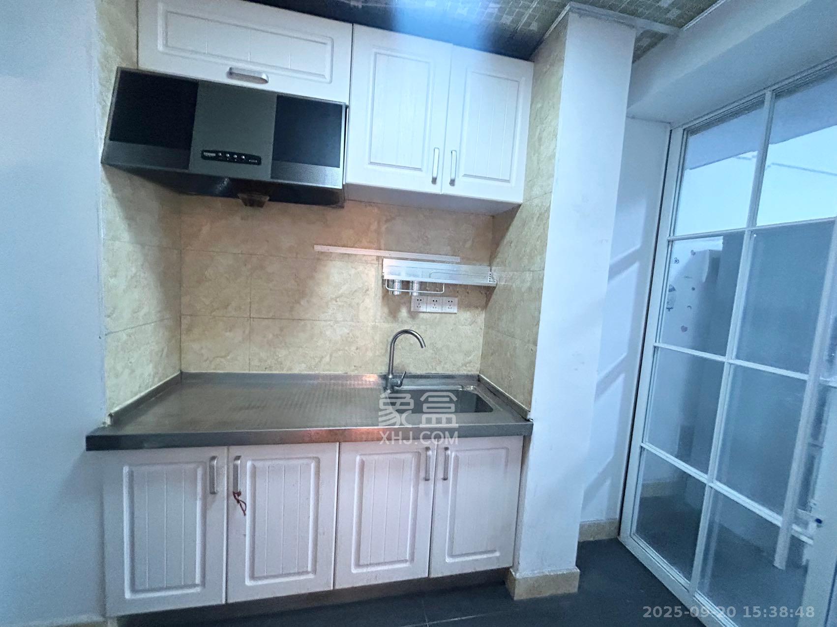 德庆水韵山城 1室1厅1卫 1000.0元/月 德庆水韵山城 1室1厅1卫 1000.0元/月室内图