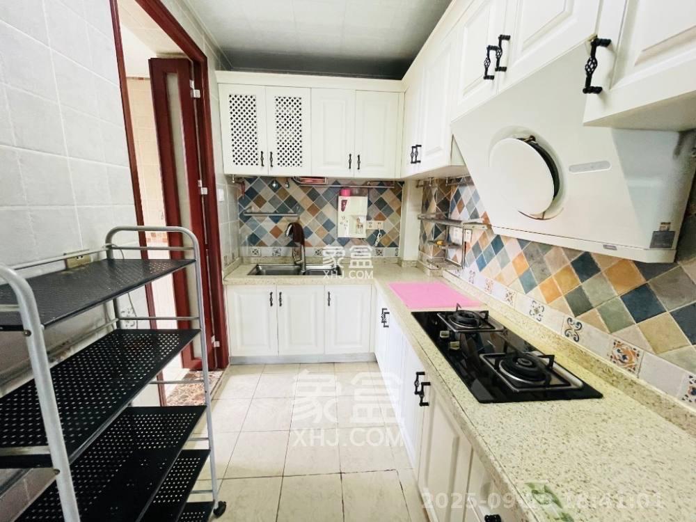 华润凤凰城三期 3室2厅1卫 2100.0元/月 华润凤凰城三期 3室2厅1卫 2100.0元/月室内图