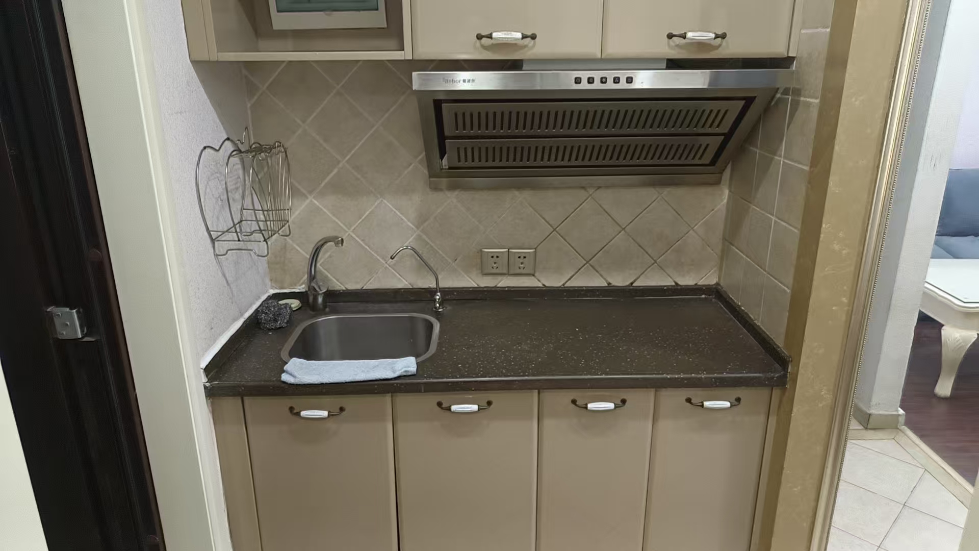 万豪城市花园  1室1厅1卫    1000.0元/月室内图