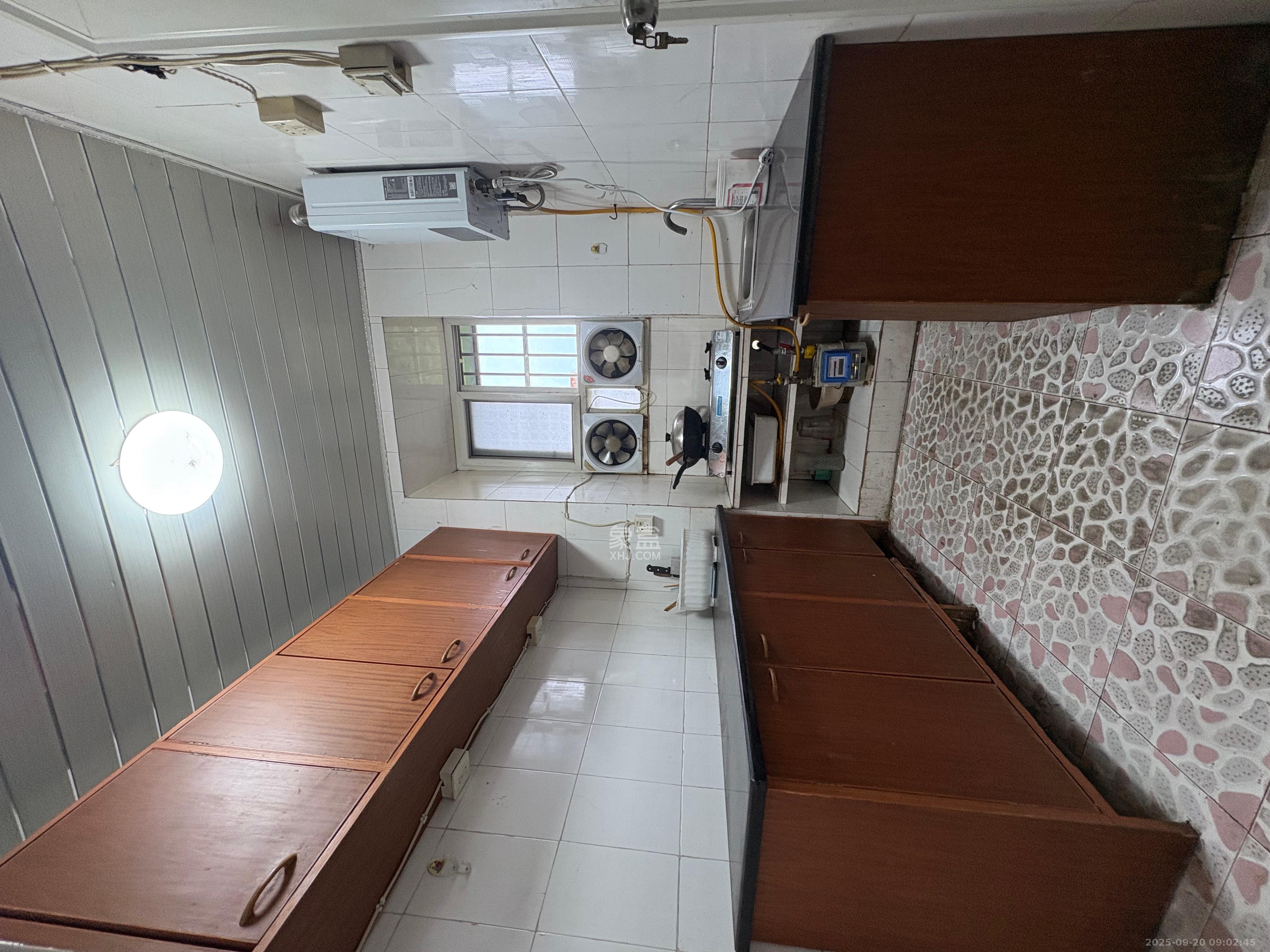 公交园小区(公交新村) 2室1厅1卫 1200.0元/月 公交园小区(公交新村) 2室1厅1卫 1200.0元/月室内图