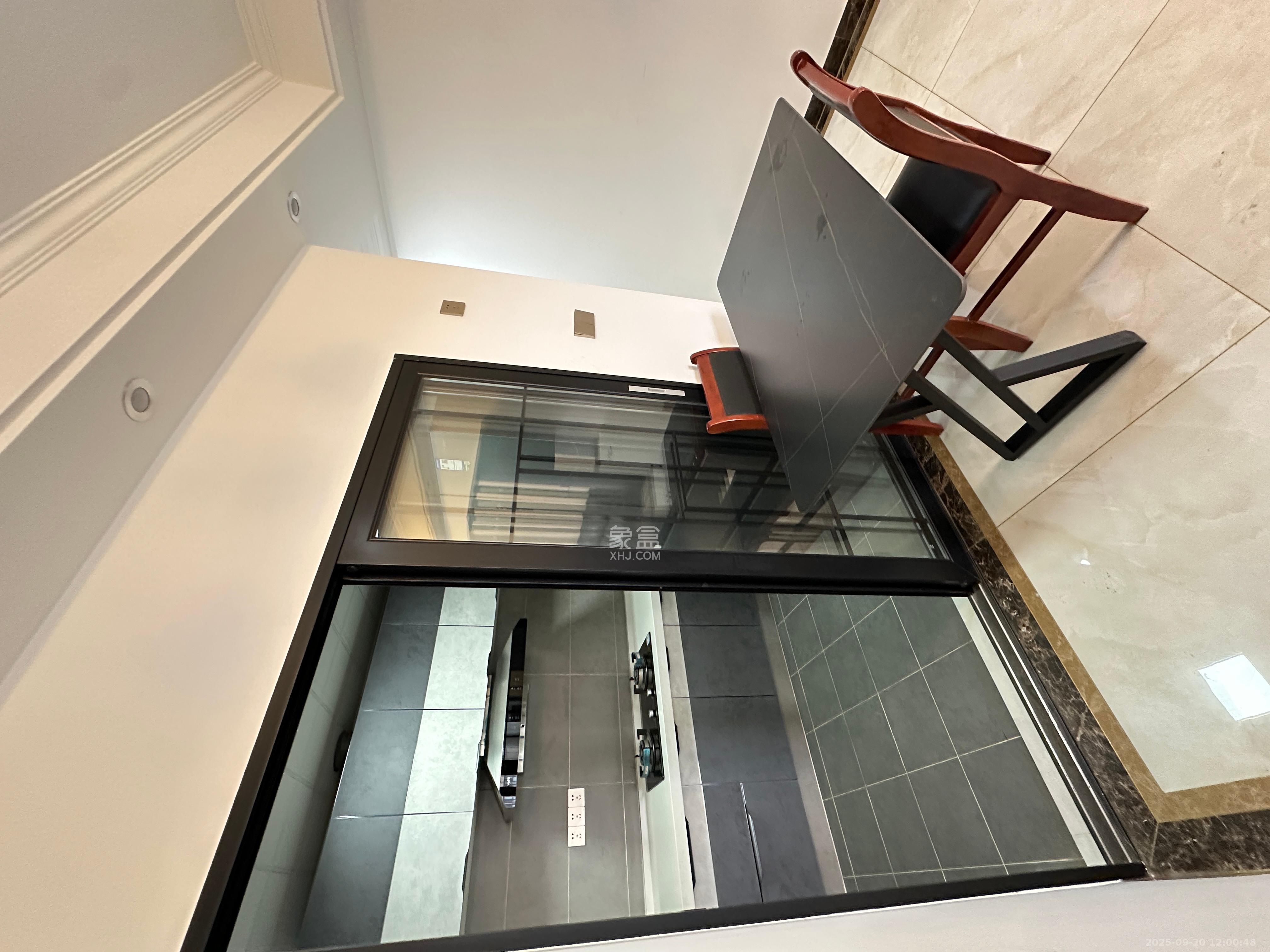 黑金时代广场 2室2厅1卫 1800.0元/月 黑金时代广场 2室2厅1卫 1800.0元/月室内图