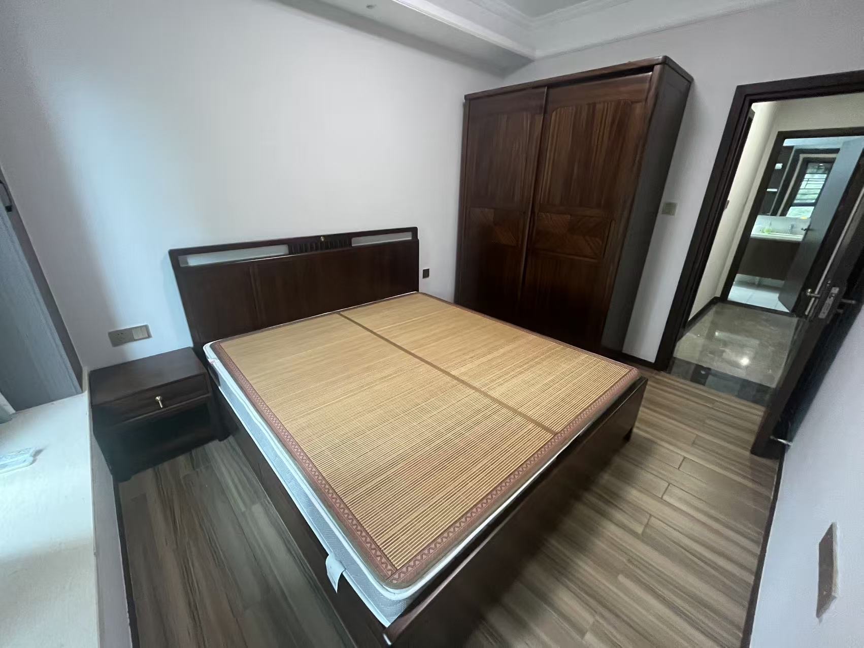 天街华府(海南新天地) 2室2厅1卫 3400.0元/月 天街华府(海南新天地) 2室2厅1卫 3400.0元/月室内图