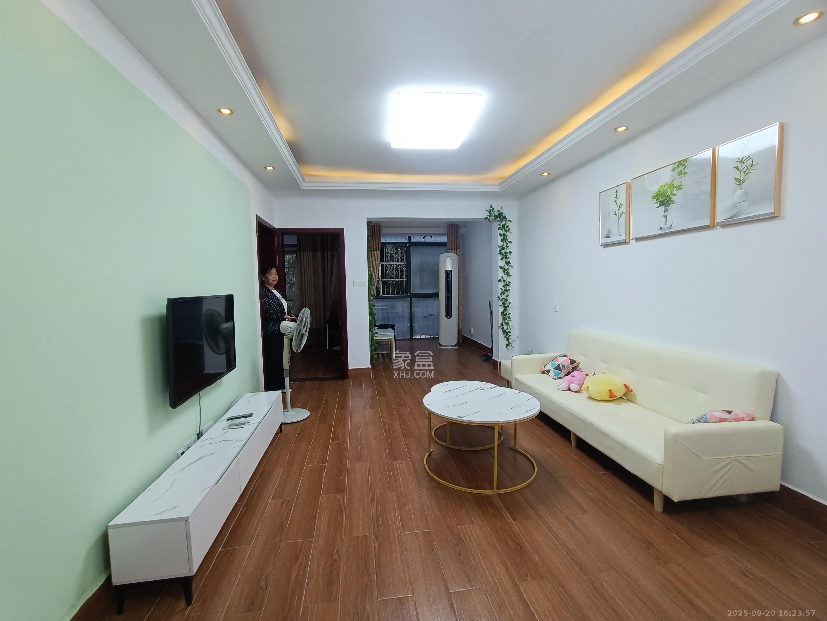 银太家园 2室1厅1卫 2000.0元/月 银太家园 2室1厅1卫 2000.0元/月室内图