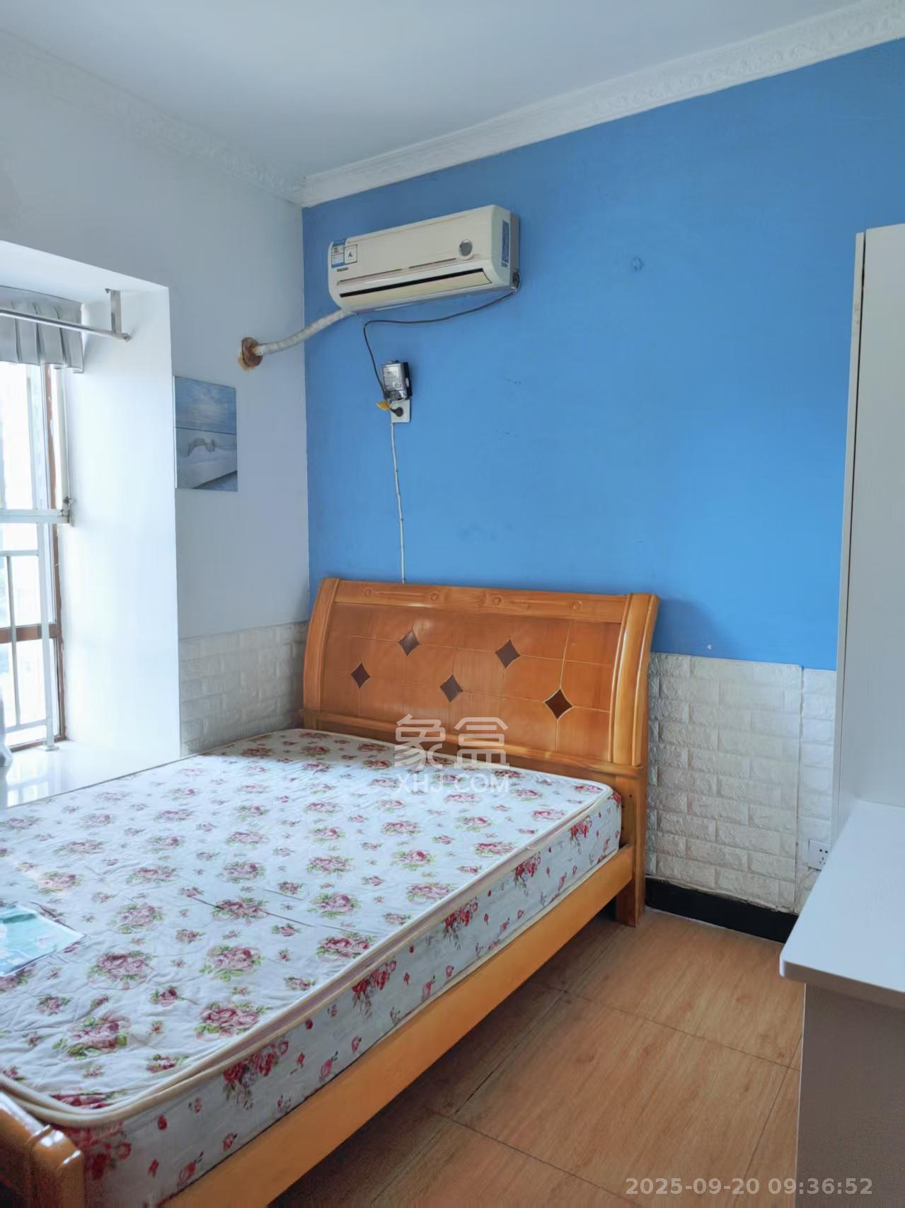 高信向日葵  1室1厅1卫    1000.0元/月室内图