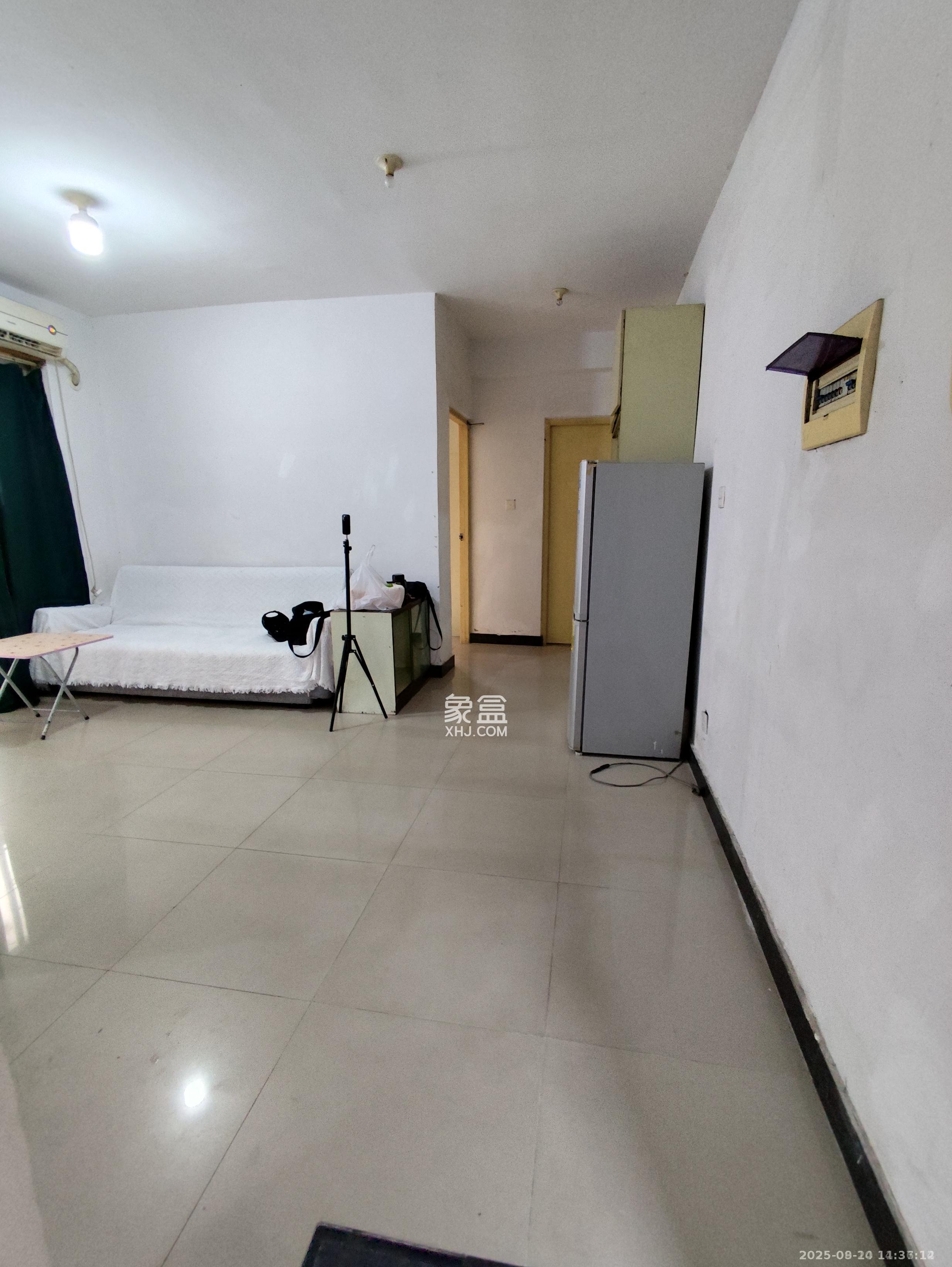 凯通国际城(凯通朝庭) 2室2厅1卫 1600.0元/月 凯通国际城(凯通朝庭) 2室2厅1卫 1600.0元/月室内图