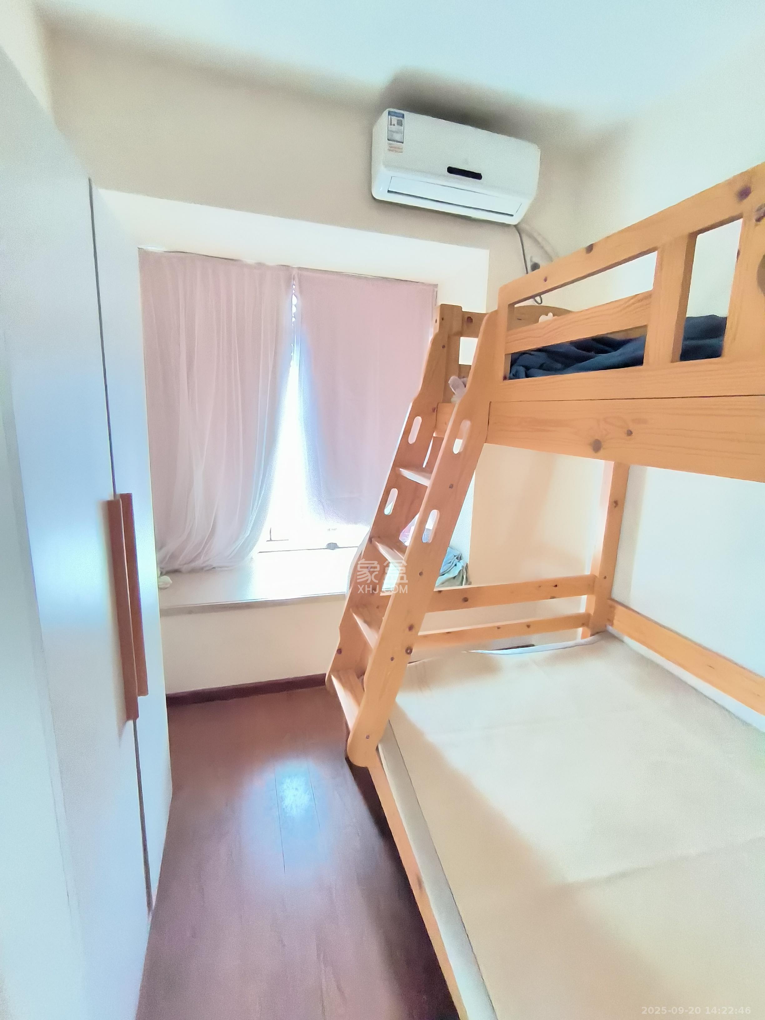 时代倾城二期  2室2厅1卫    1700.0元/月室内图