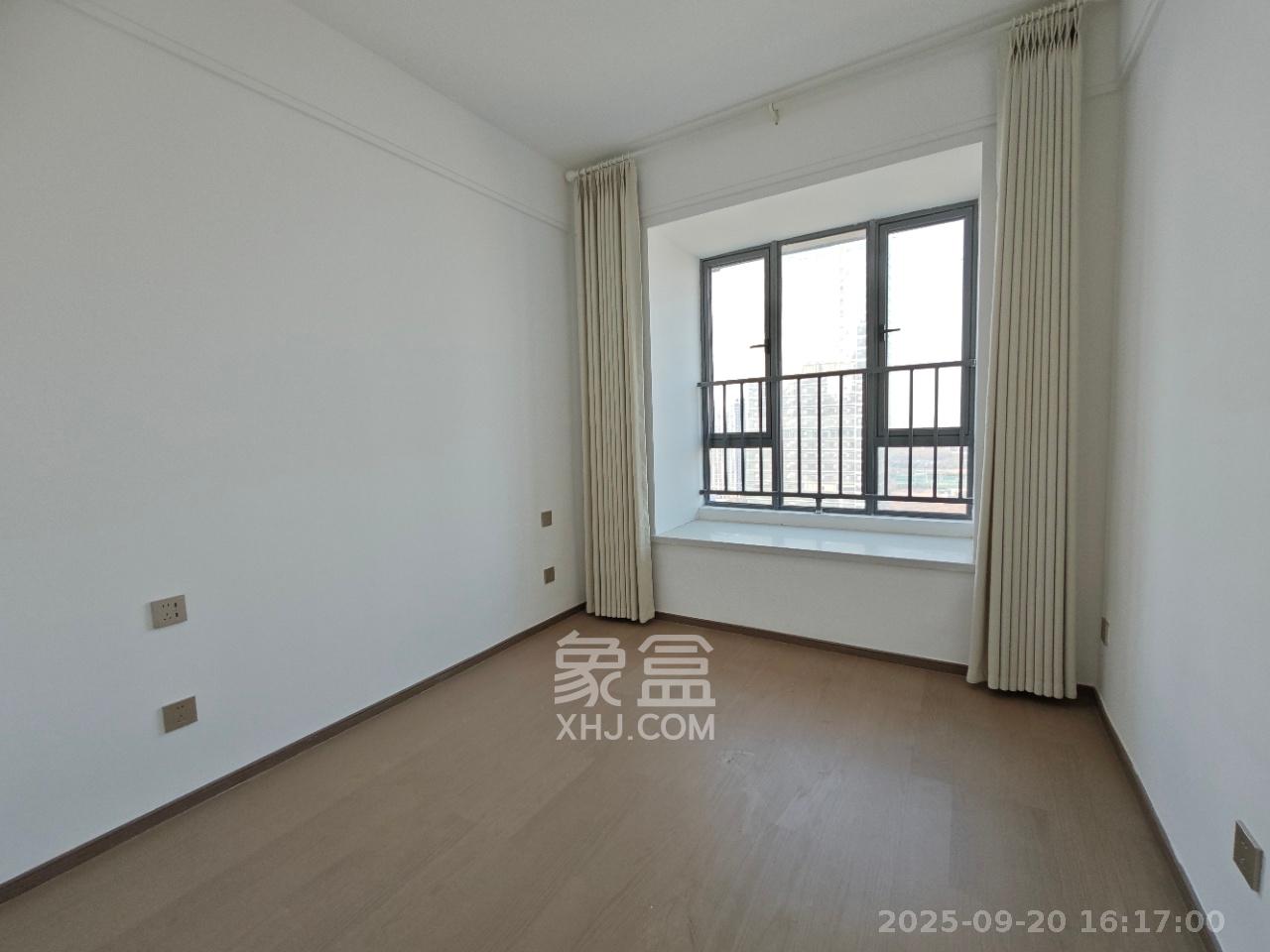 复地滨江金融中心  4室2厅2卫    5300.0元/月 复地滨江金融中心  4室2厅2卫    5300.0元/月室内图