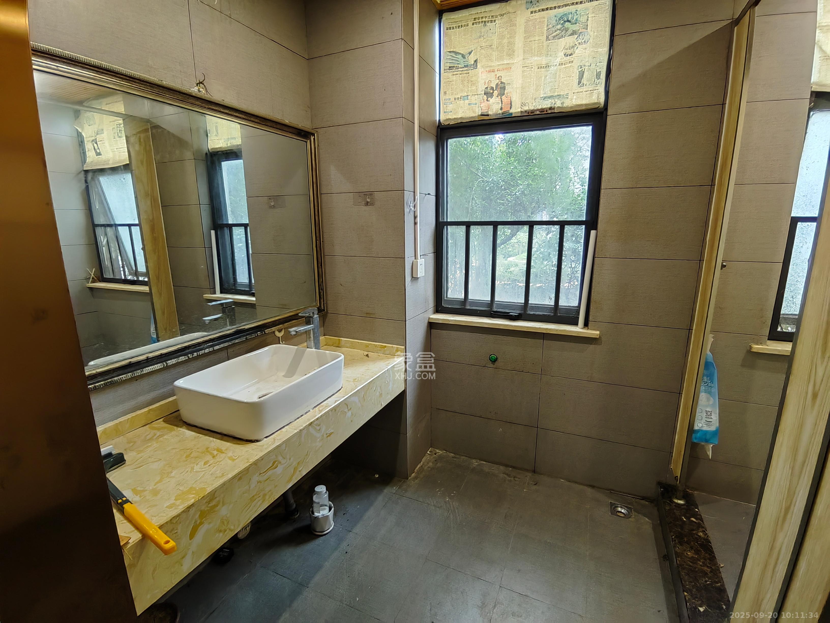 湘江世纪城星江苑 3室2厅2卫 2800.0元/月 湘江世纪城星江苑 3室2厅2卫 2800.0元/月室内图