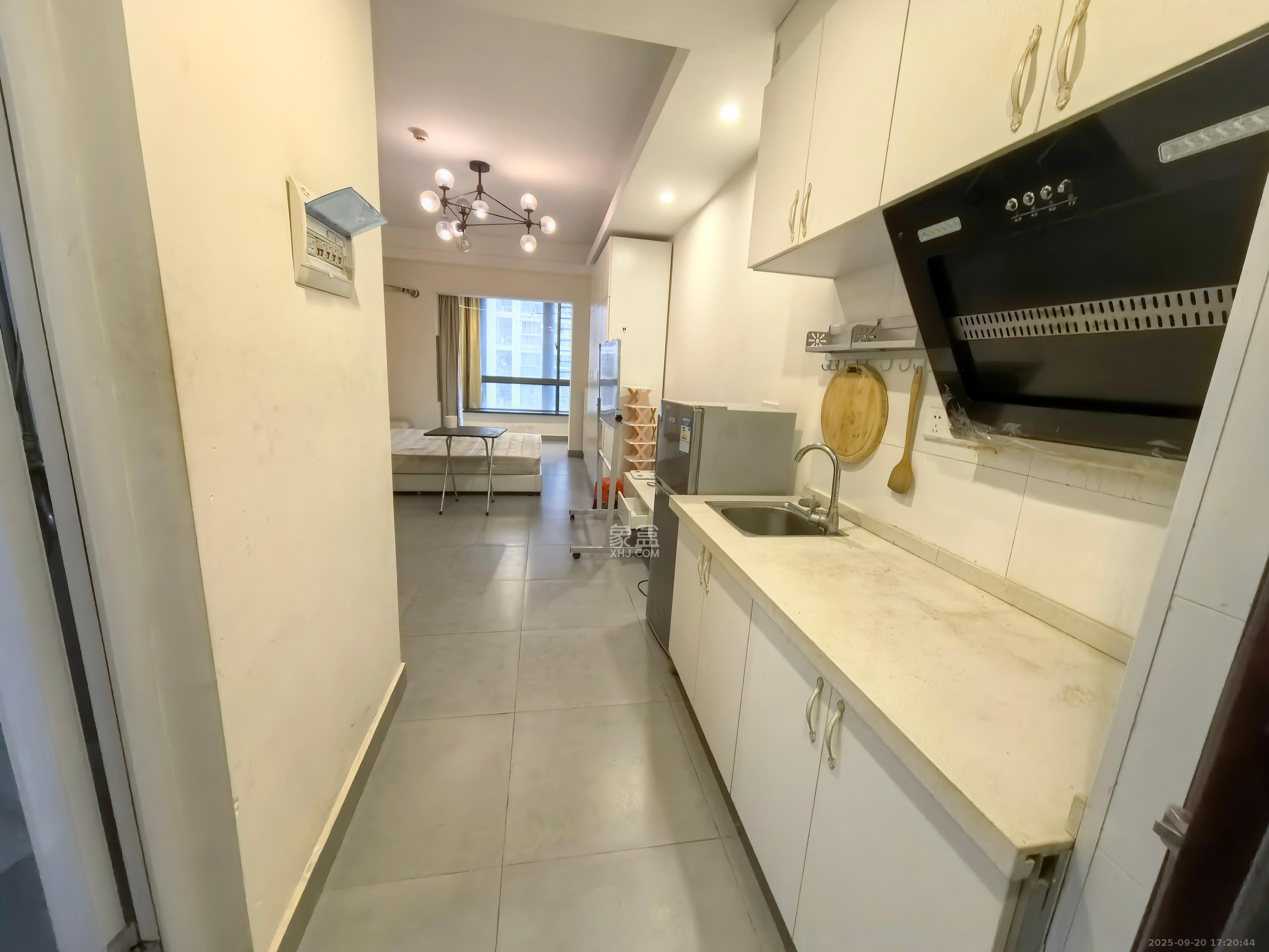 润沁园（润沁公馆）  1室1厅1卫    1600.0元/月室内图