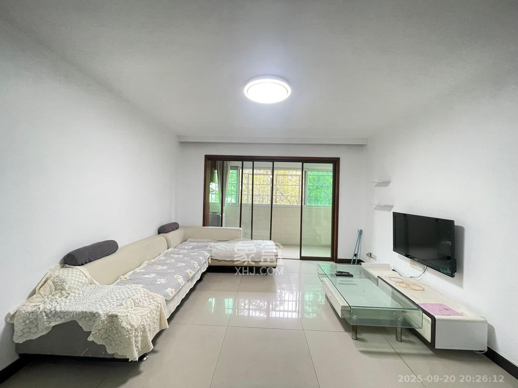 恩瑞麓山名园(龙王港小区) 3室2厅1卫 2300.0元/月 恩瑞麓山名园(龙王港小区) 3室2厅1卫 2300.0元/月室内图