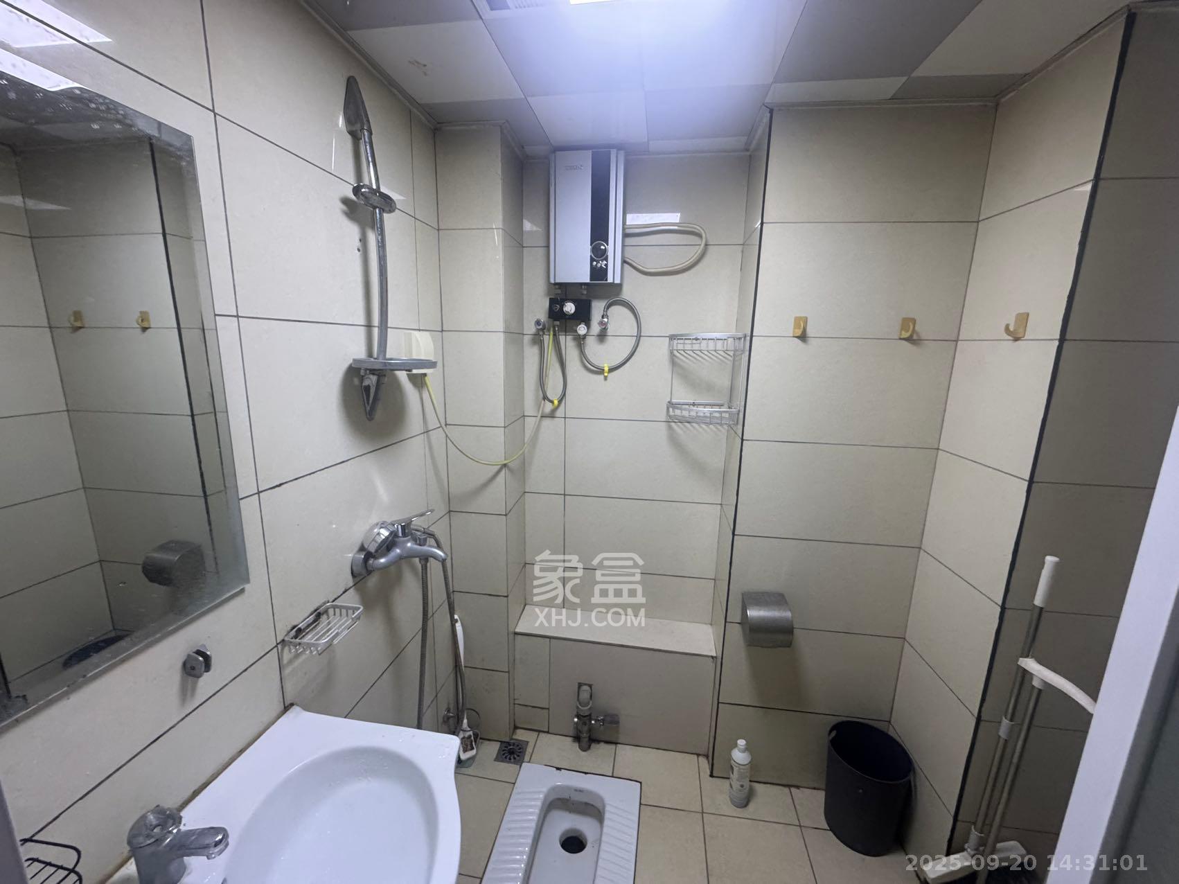 长城华都  1室1厅1卫    1500.0元/月室内图