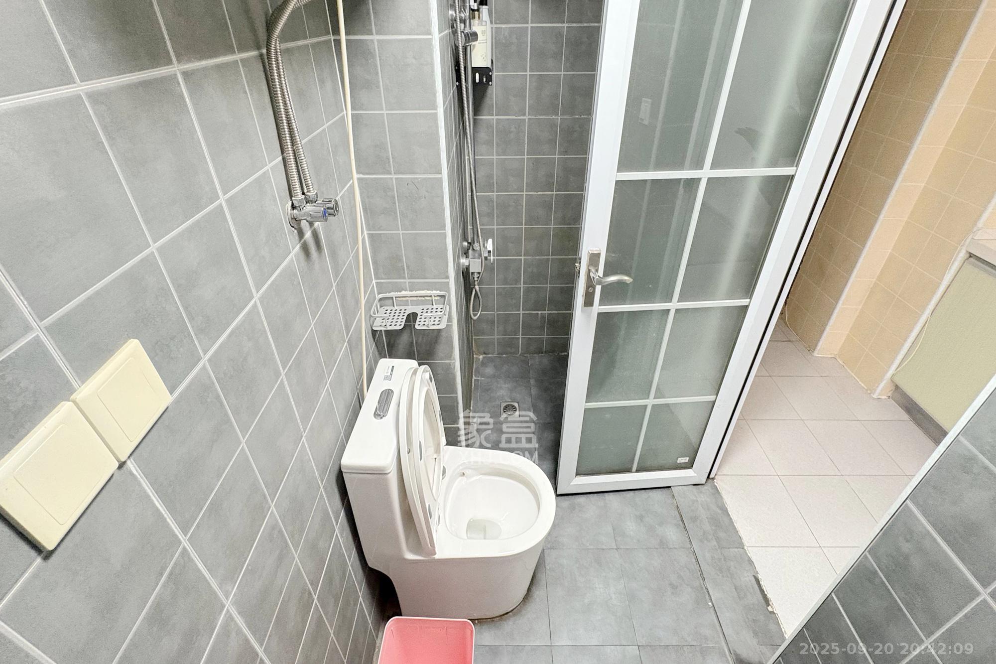 英尚国际 1室0厅0卫 38.0万 英尚国际 1室0厅0卫 38.0万卫生间