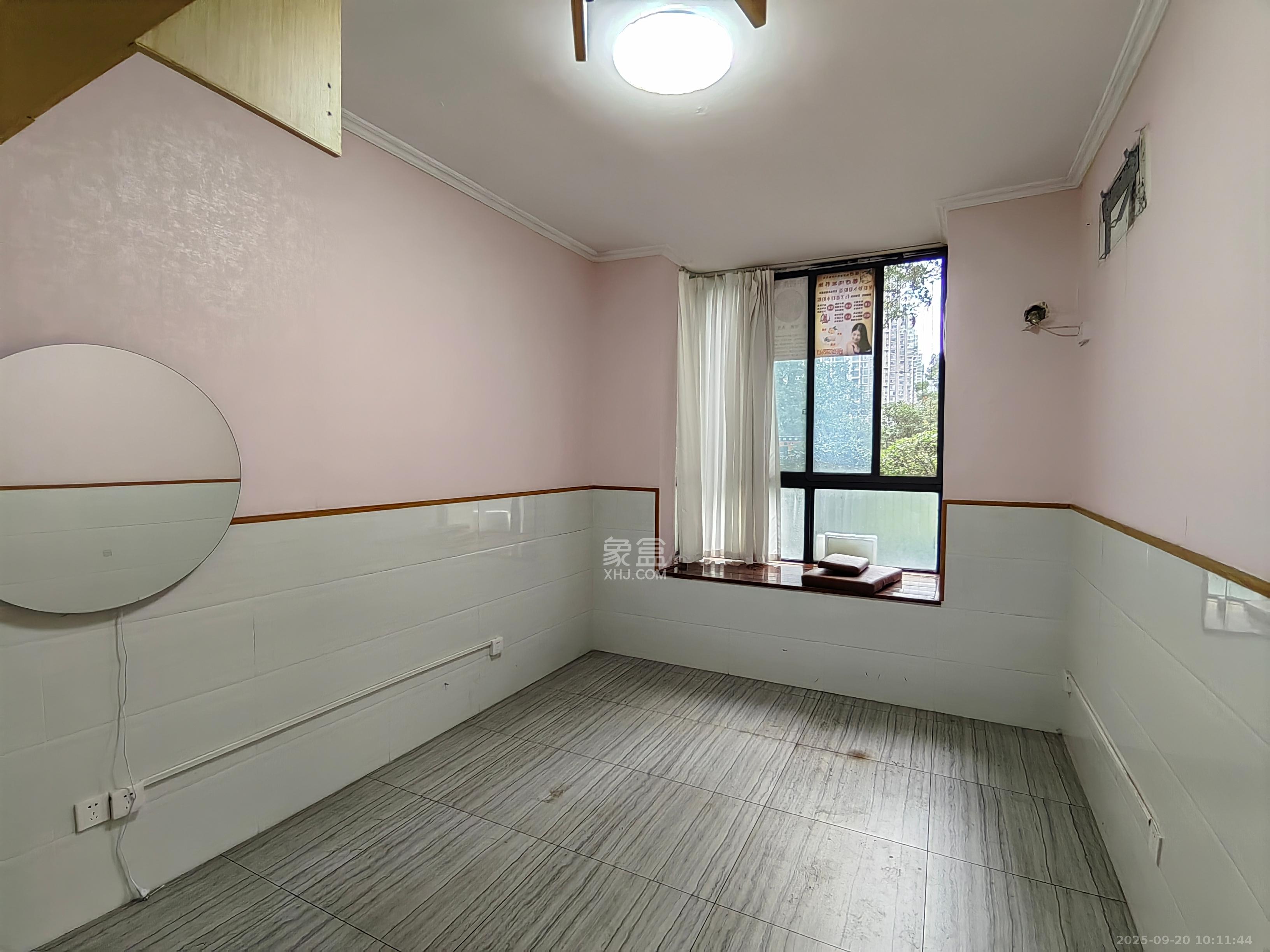 湘江世纪城星江苑 3室2厅2卫 2800.0元/月 湘江世纪城星江苑 3室2厅2卫 2800.0元/月室内图