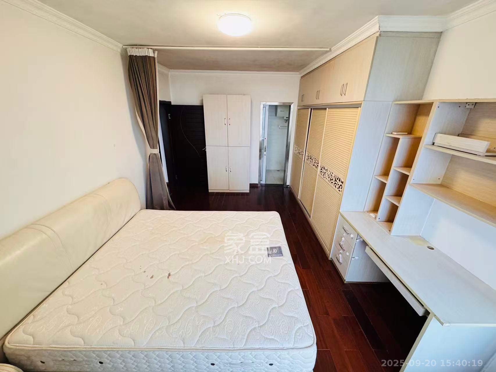 保利麓谷林语B区  3室2厅2卫    2600.0元/月 保利麓谷林语B区  3室2厅2卫    2600.0元/月室内图