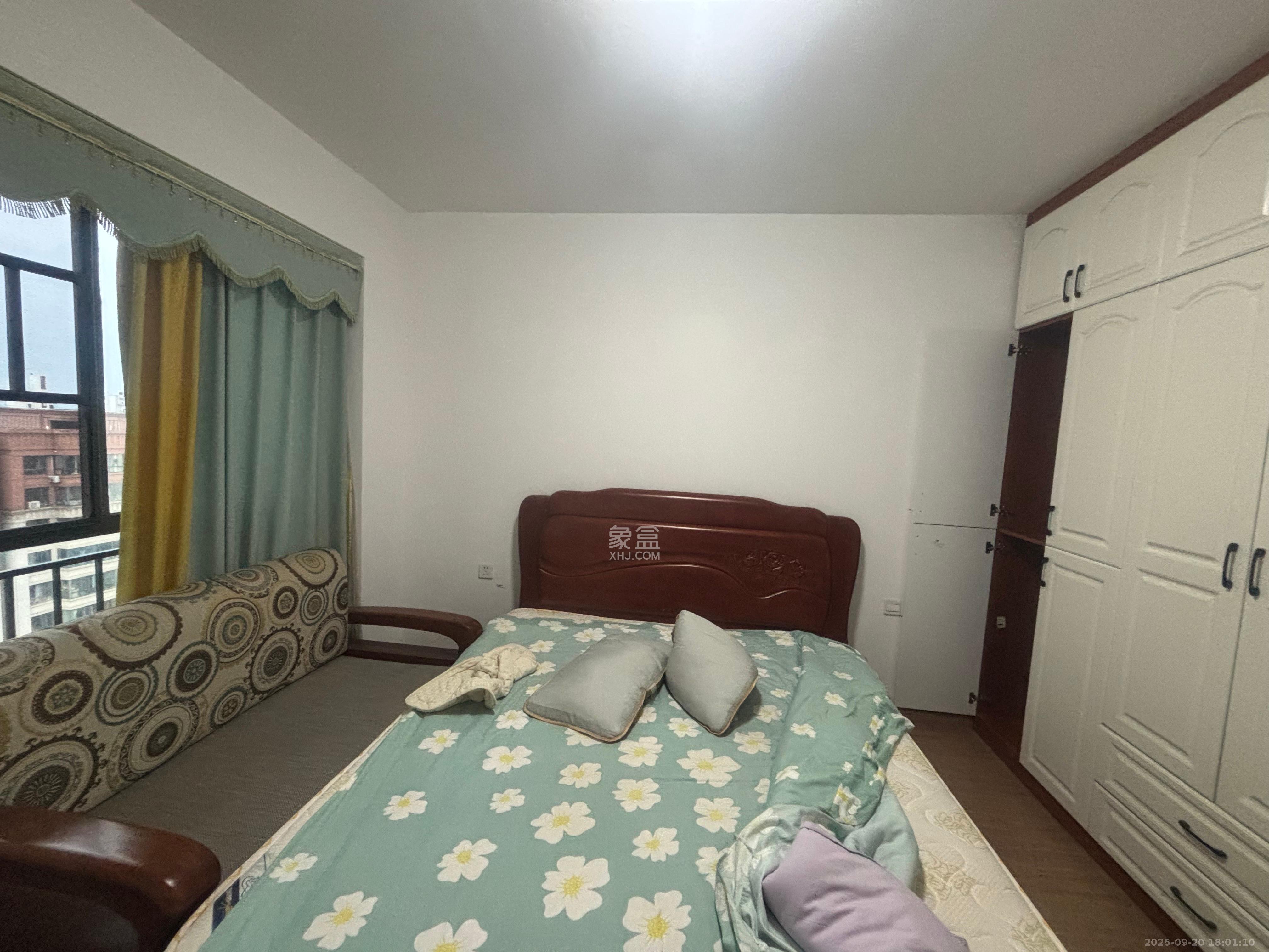 五矿万境蓝山  3室2厅1卫    2300.0元/月室内图