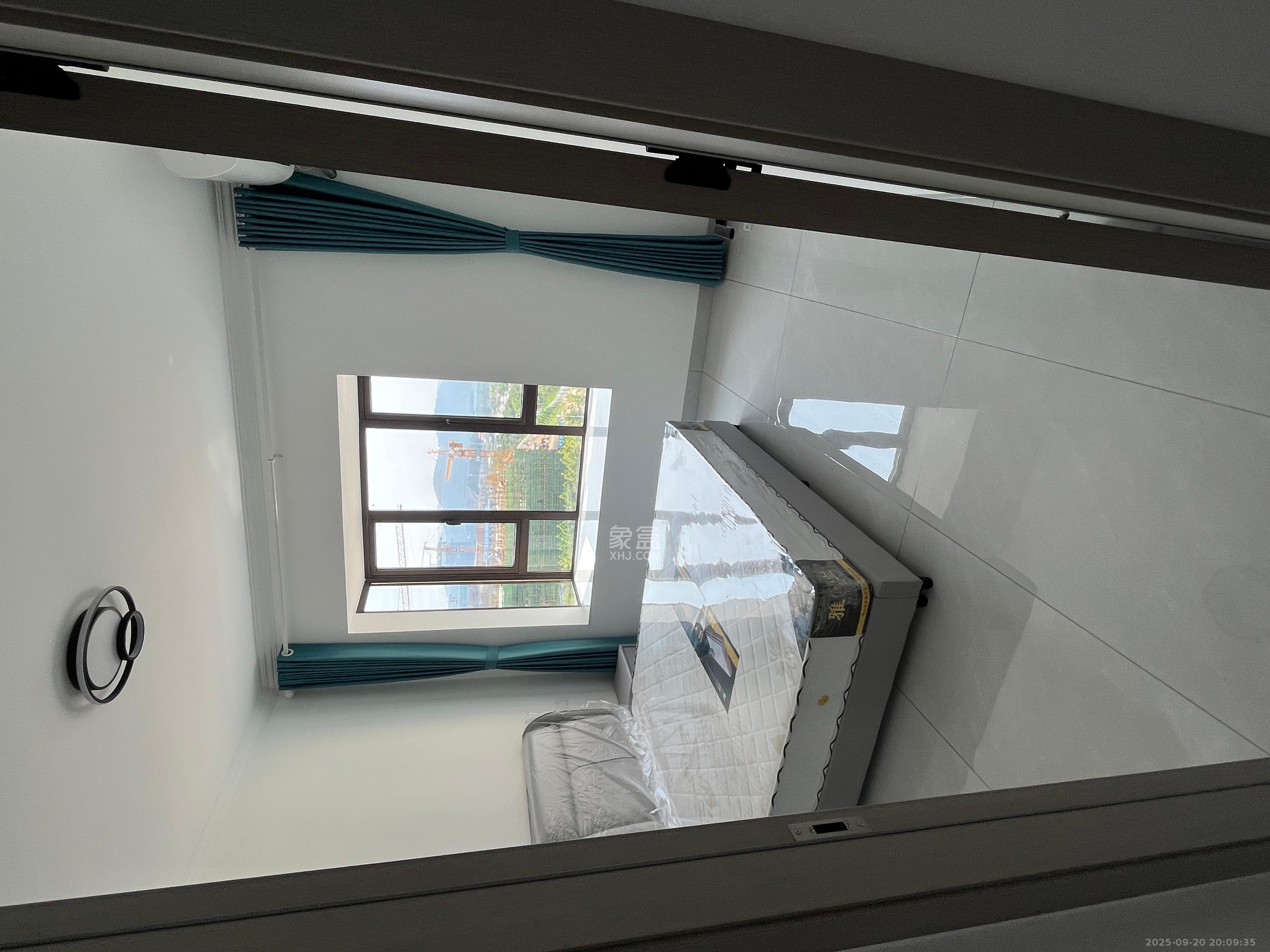 和润园三期  3室2厅2卫    2800.0元/月室内图