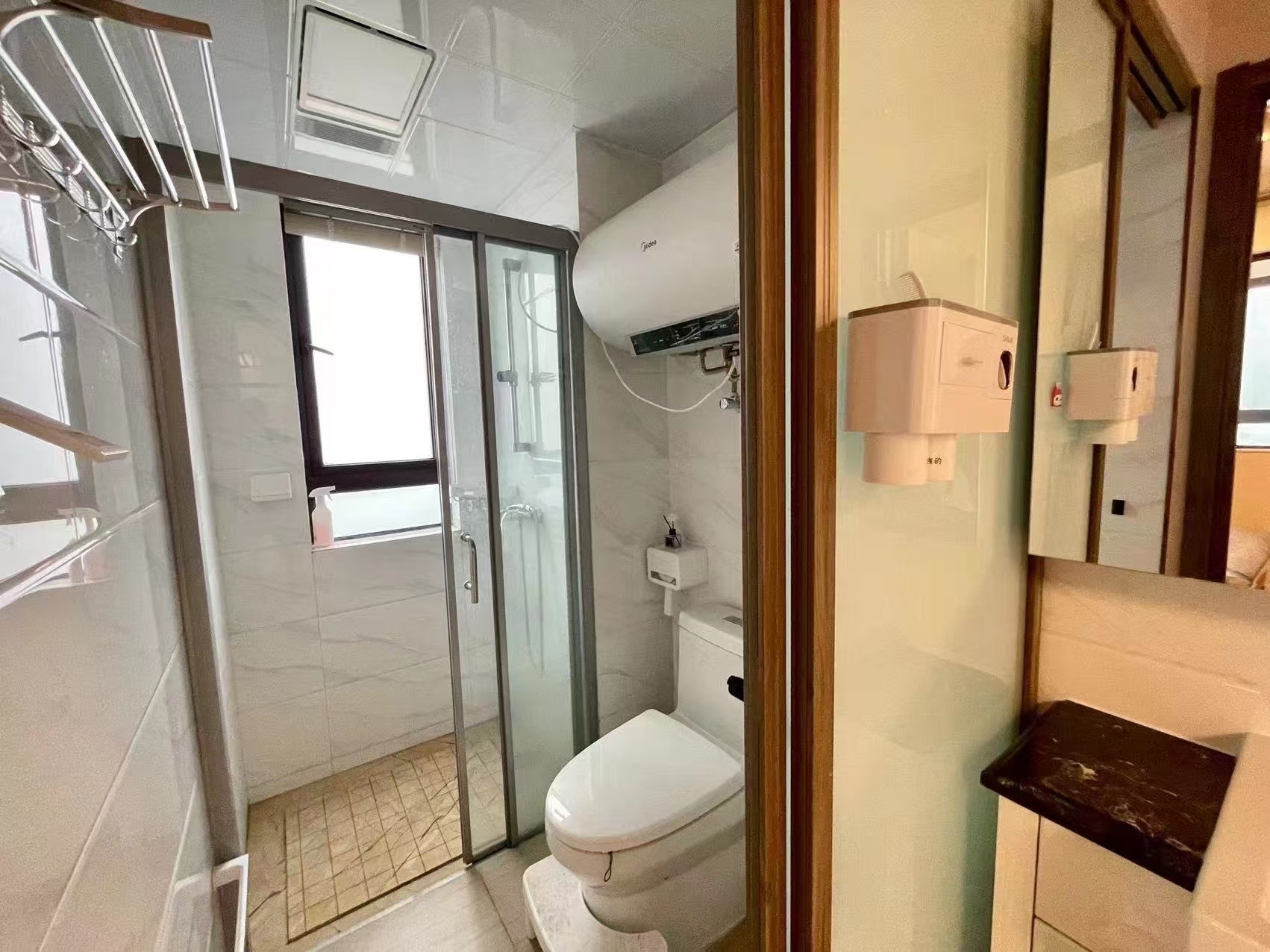 华耀碧桂园十里江湾誉峯 1室0厅0卫 2200.0元/月 华耀碧桂园十里江湾誉峯 1室0厅0卫 2200.0元/月室内图