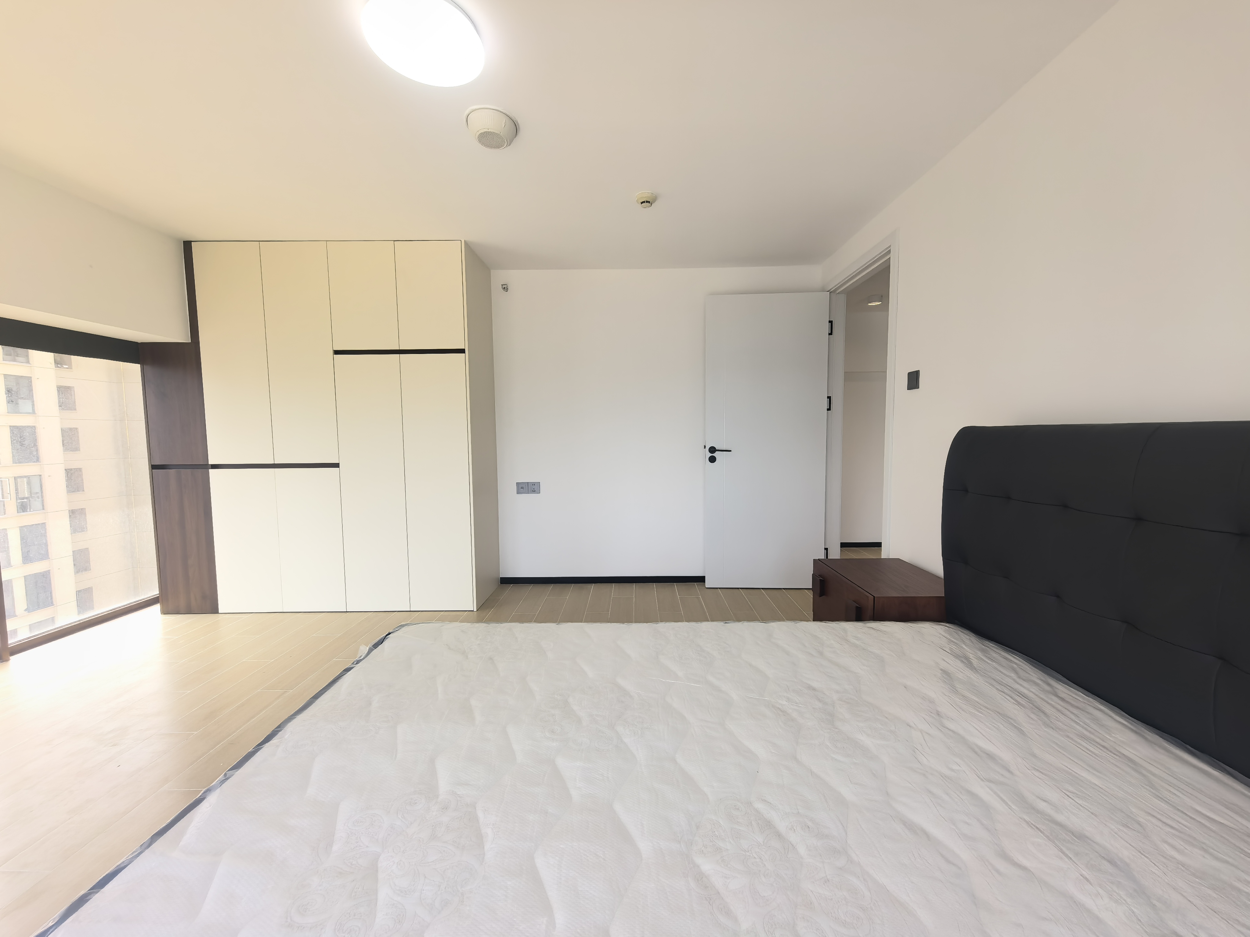 海航豪庭南苑  2室2厅2卫    5000.0元/月室内图