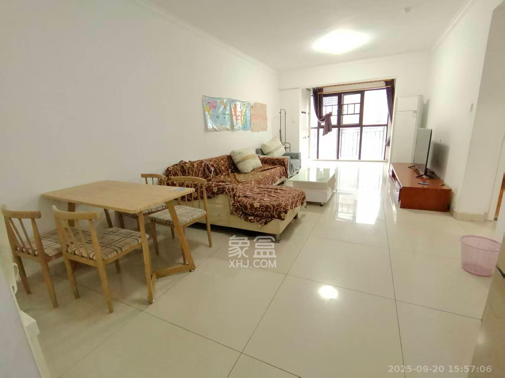 卓越蔚蓝海岸三期 2室2厅1卫 1800.0元/月 卓越蔚蓝海岸三期 2室2厅1卫 1800.0元/月室内图