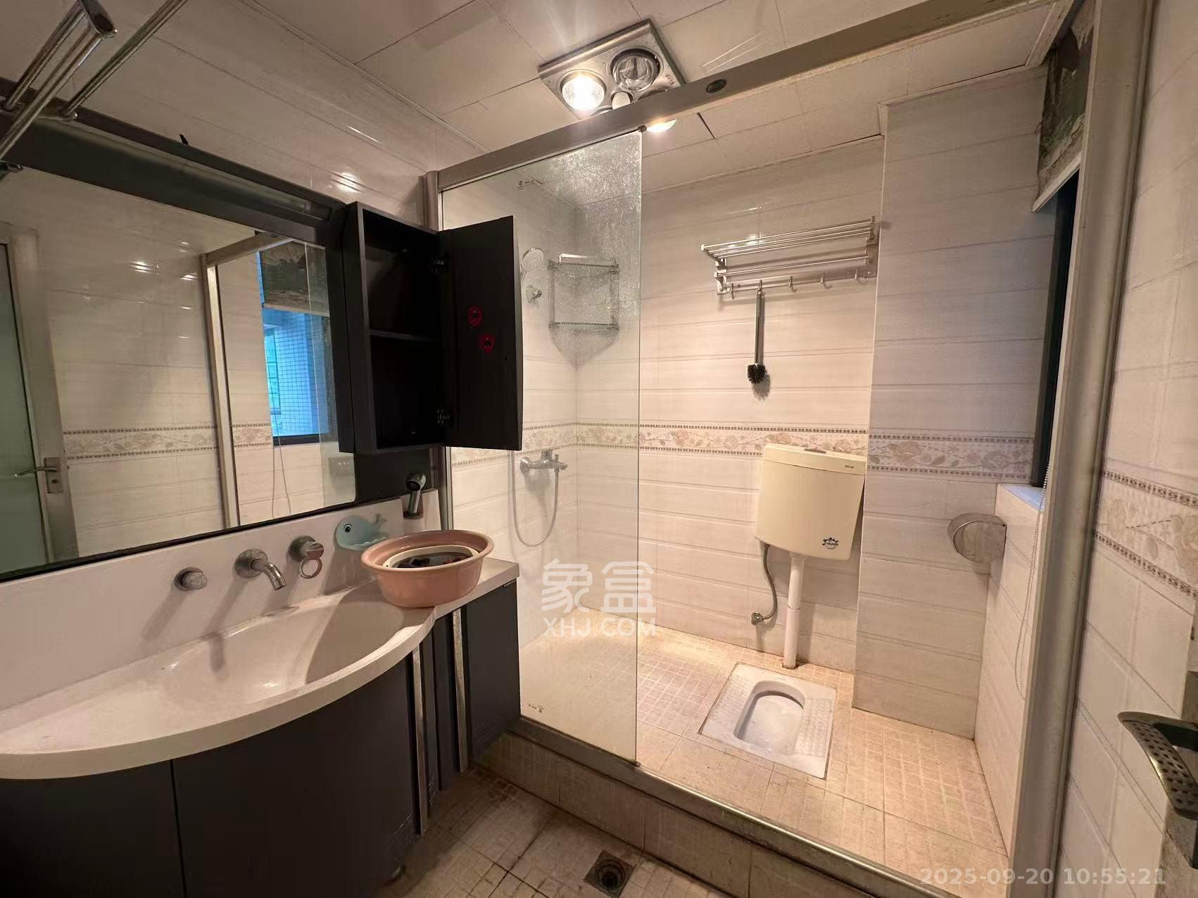 西城龙庭 3室2厅1卫 2400.0元/月 西城龙庭 3室2厅1卫 2400.0元/月室内图