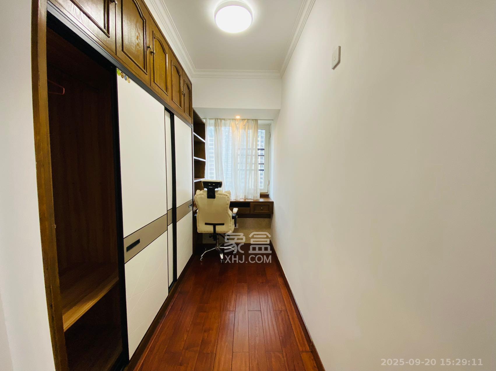 北辰三角洲E3区  4室2厅2卫    4700.0元/月室内图