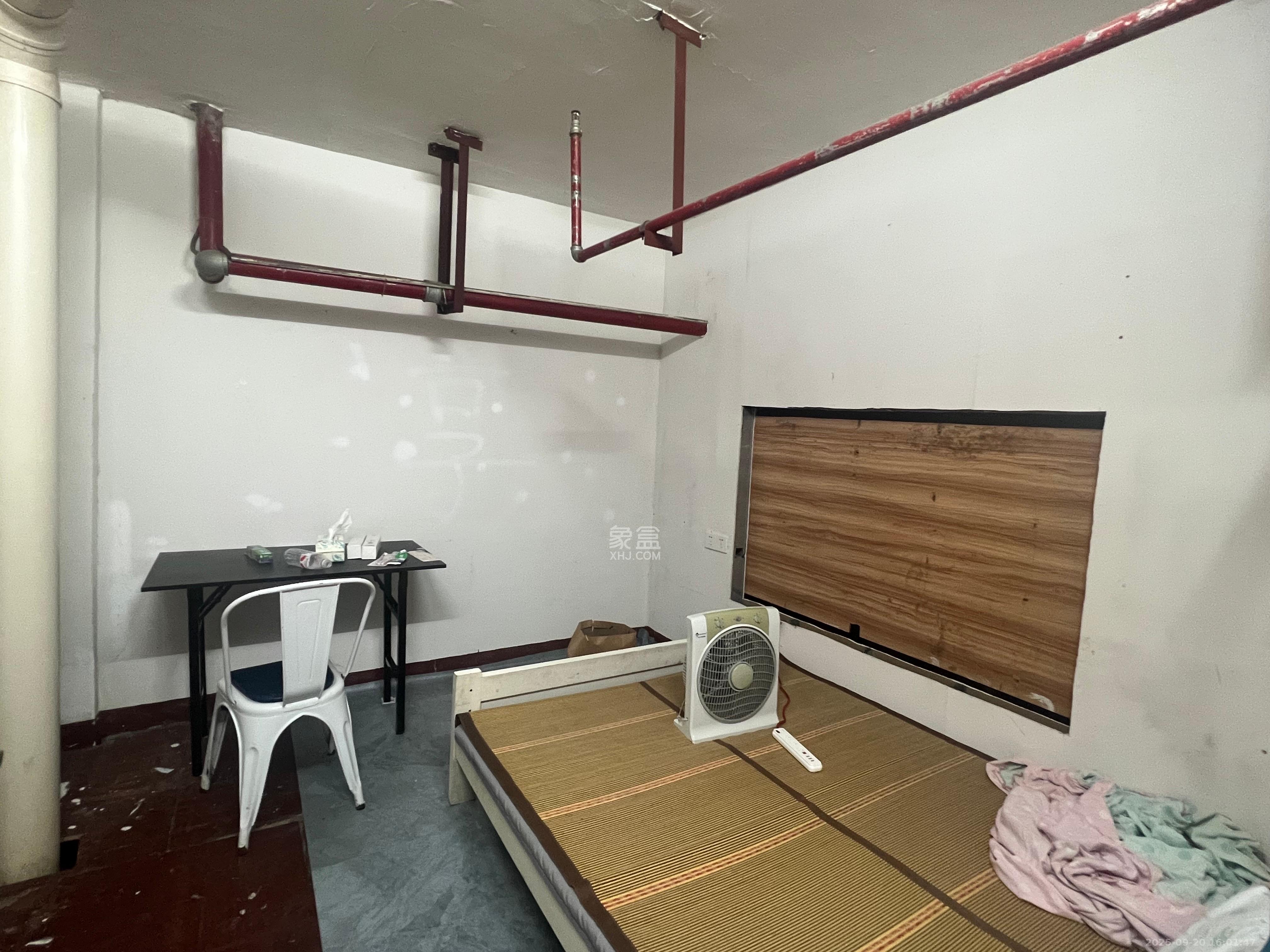 保利香槟国际C区   59.0㎡      2300.0元/月室内图