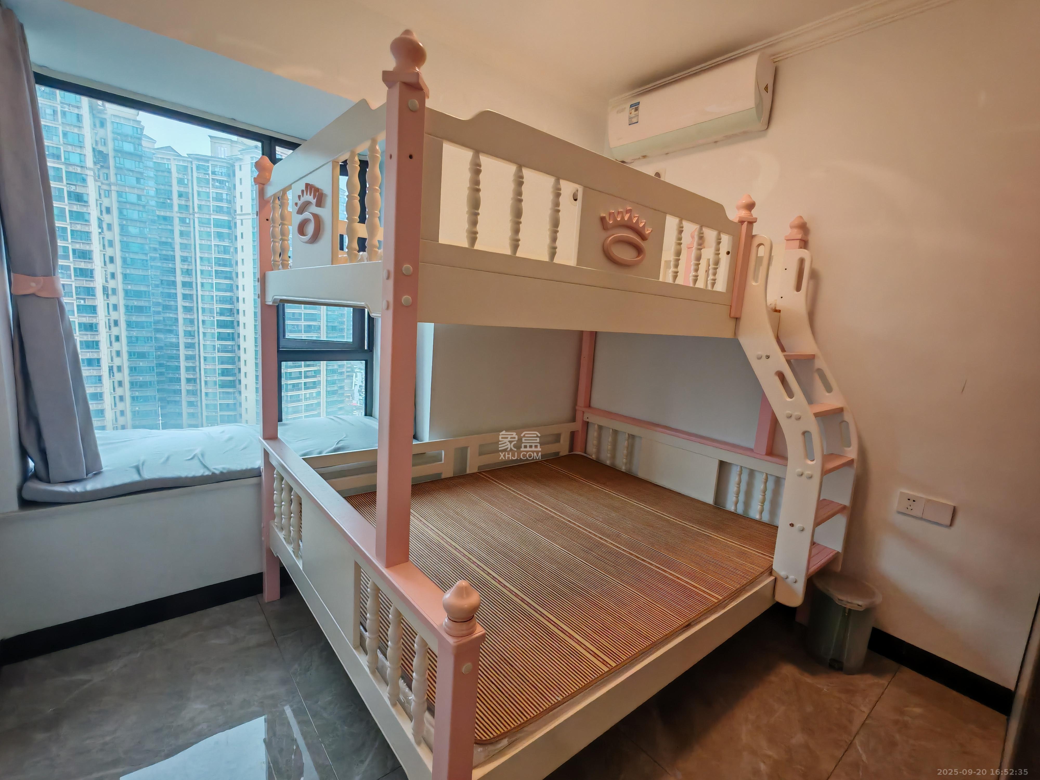 中建悦和城  4室2厅2卫    3000.0元/月室内图