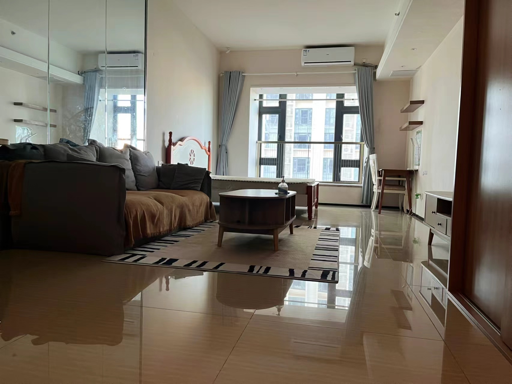 恒大外滩 1室1厅1卫 2000.0元/月 恒大外滩 1室1厅1卫 2000.0元/月室内图