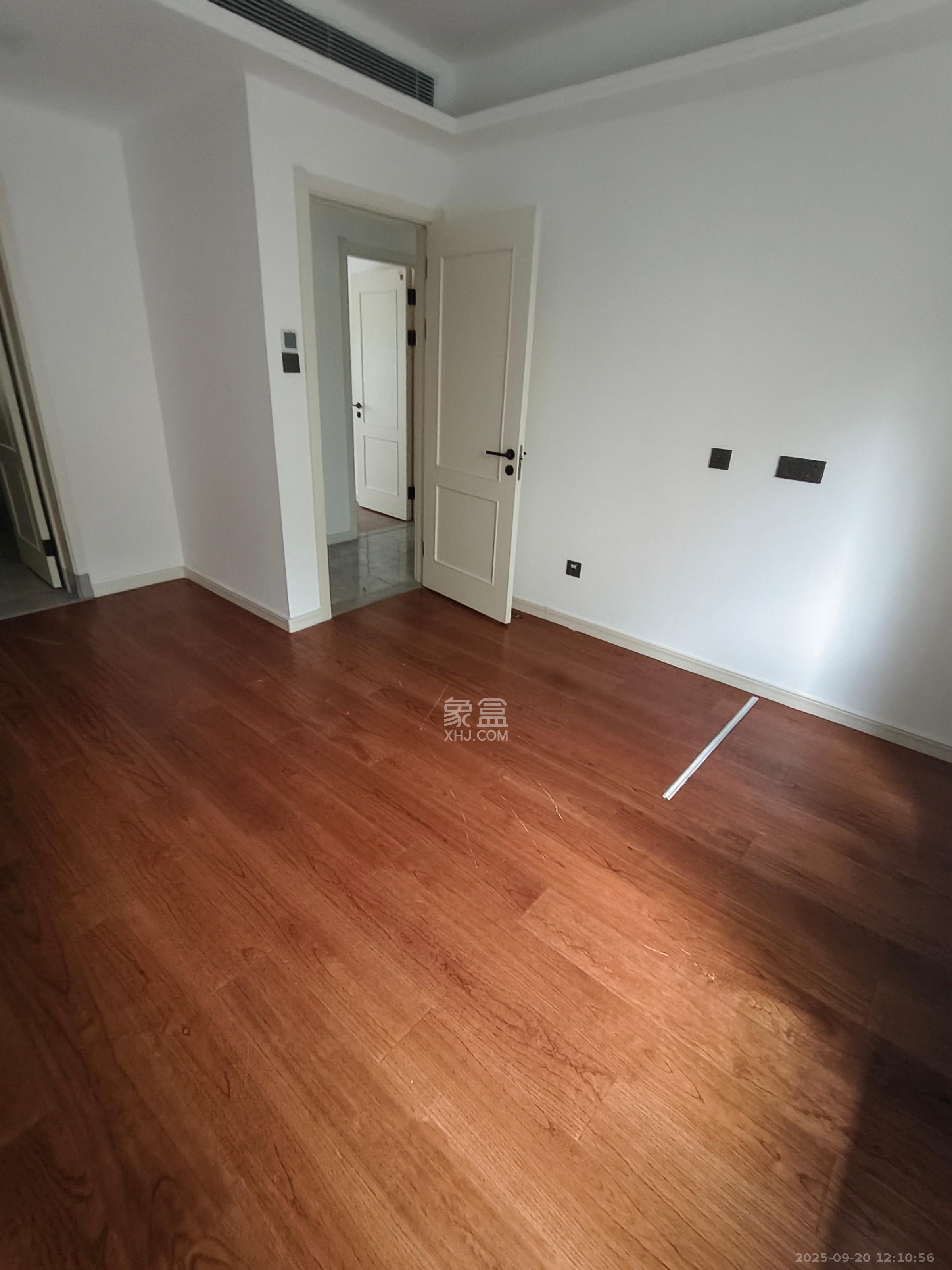 万科金色梦想C区 4室2厅2卫 3200.0元/月 万科金色梦想C区 4室2厅2卫 3200.0元/月室内图