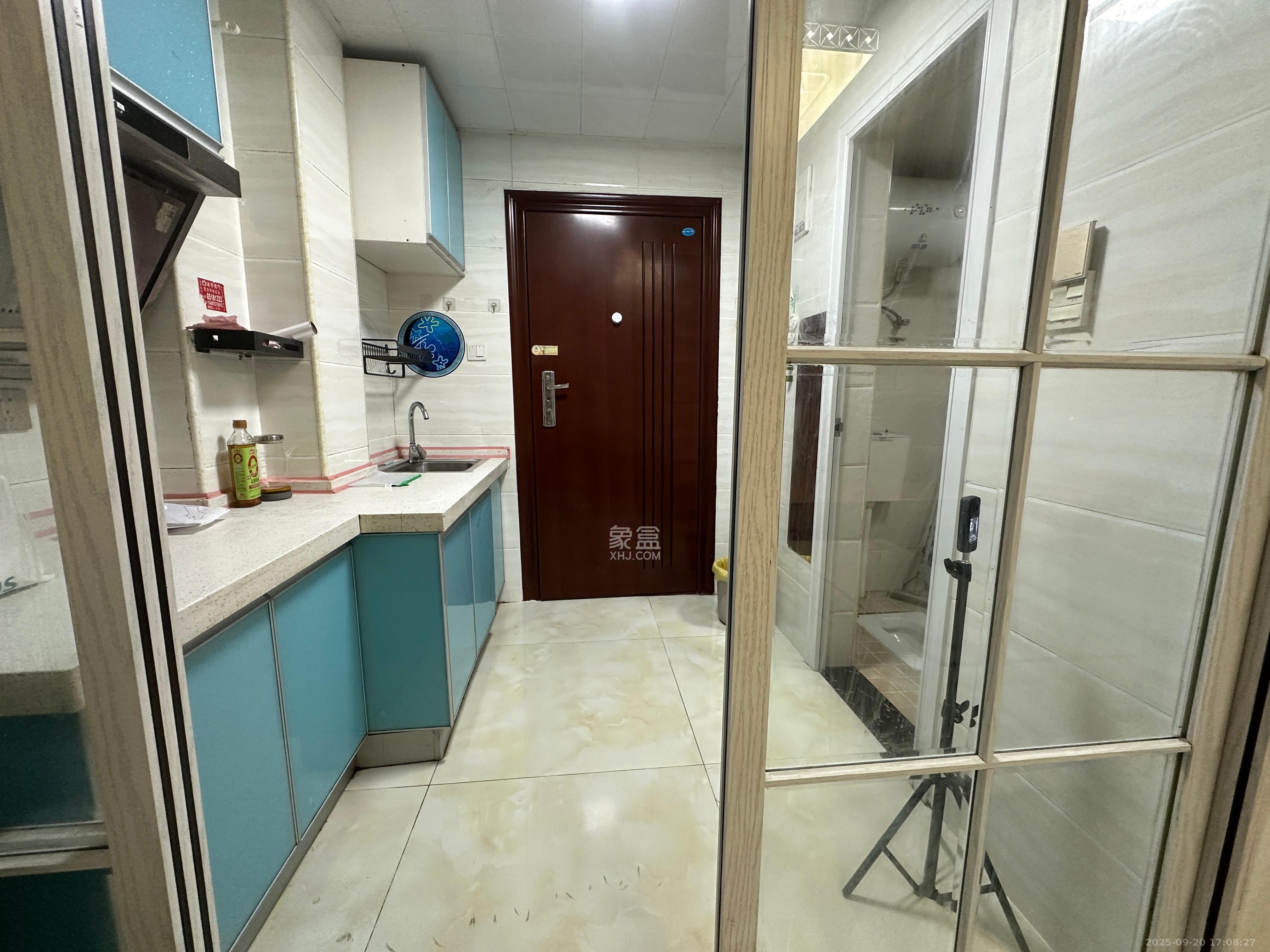 美利新世界 1室0厅1卫 1300.0元/月 美利新世界 1室0厅1卫 1300.0元/月室内图