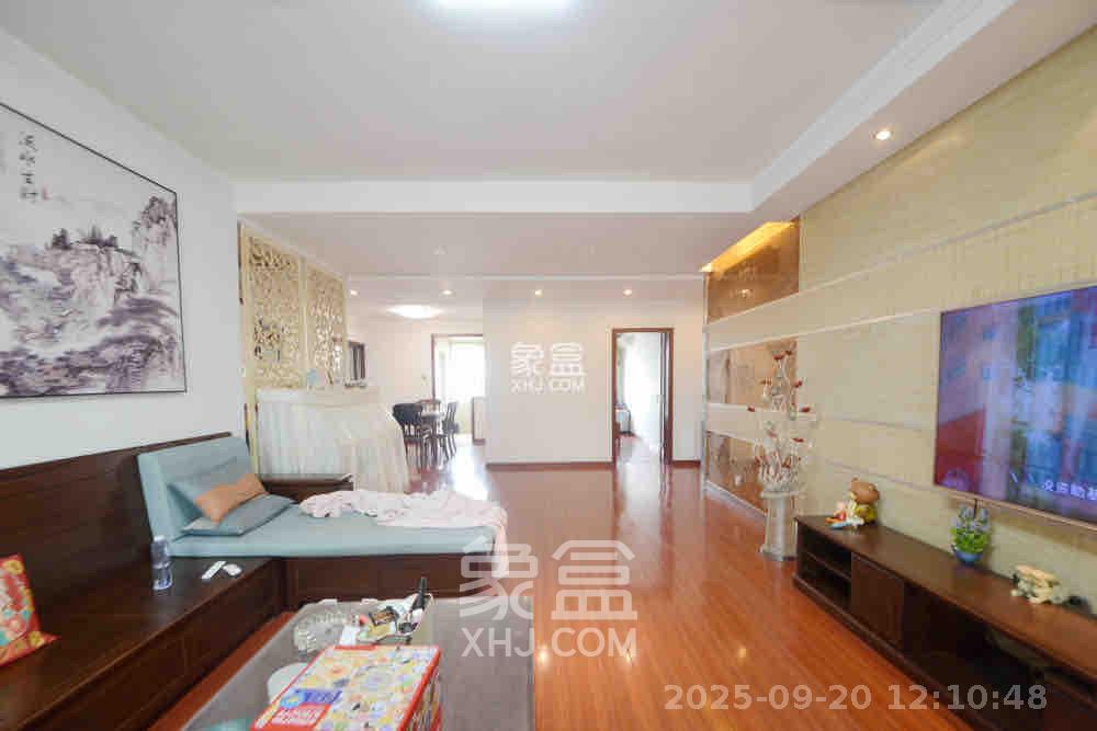 建鸿达华都(华都小户型及大华写字楼)  3室2厅2卫    4500.0元/月 建鸿达华都(华都小户型及大华写字楼)  3室2厅2卫    4500.0元/月