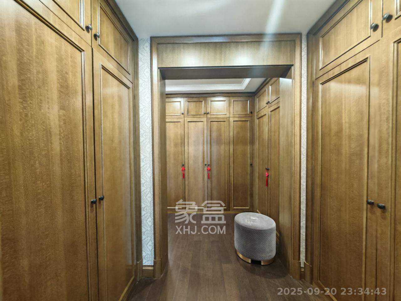 梅溪湖金茂府（金茂广场）（金茂览秀城）  4室3厅3卫    12800.0元/月室内图