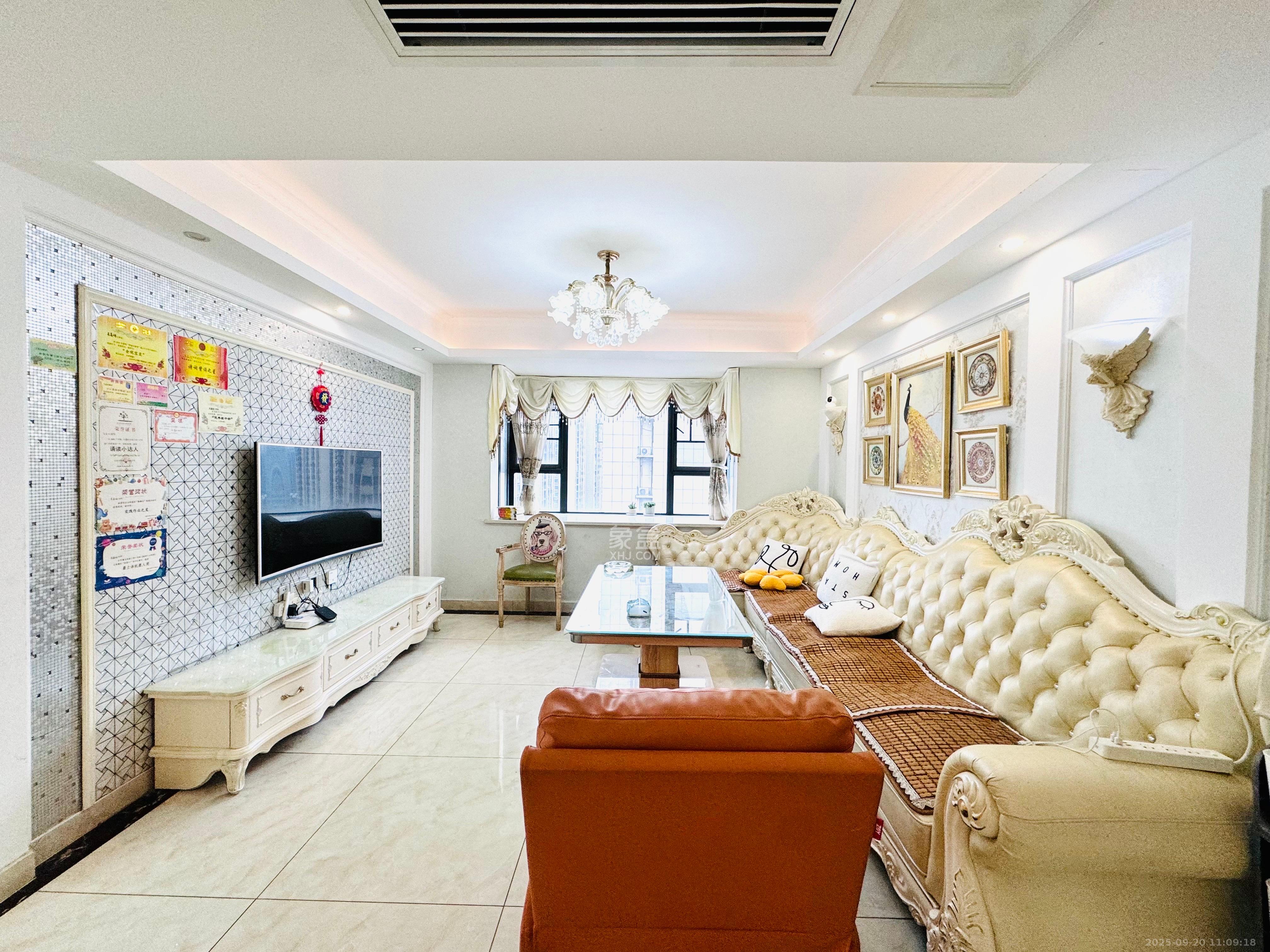 中国铁建梅溪青秀一期  4室2厅2卫    3200.0元/月 中国铁建梅溪青秀一期  4室2厅2卫    3200.0元/月室内图