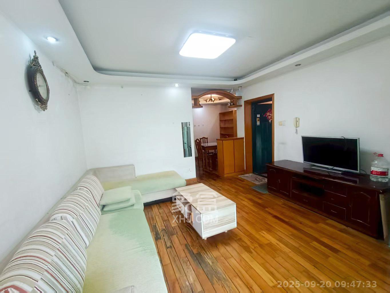 恩瑞麓山名园（龙王港小区）  2室2厅1卫    1850.0元/月室内图