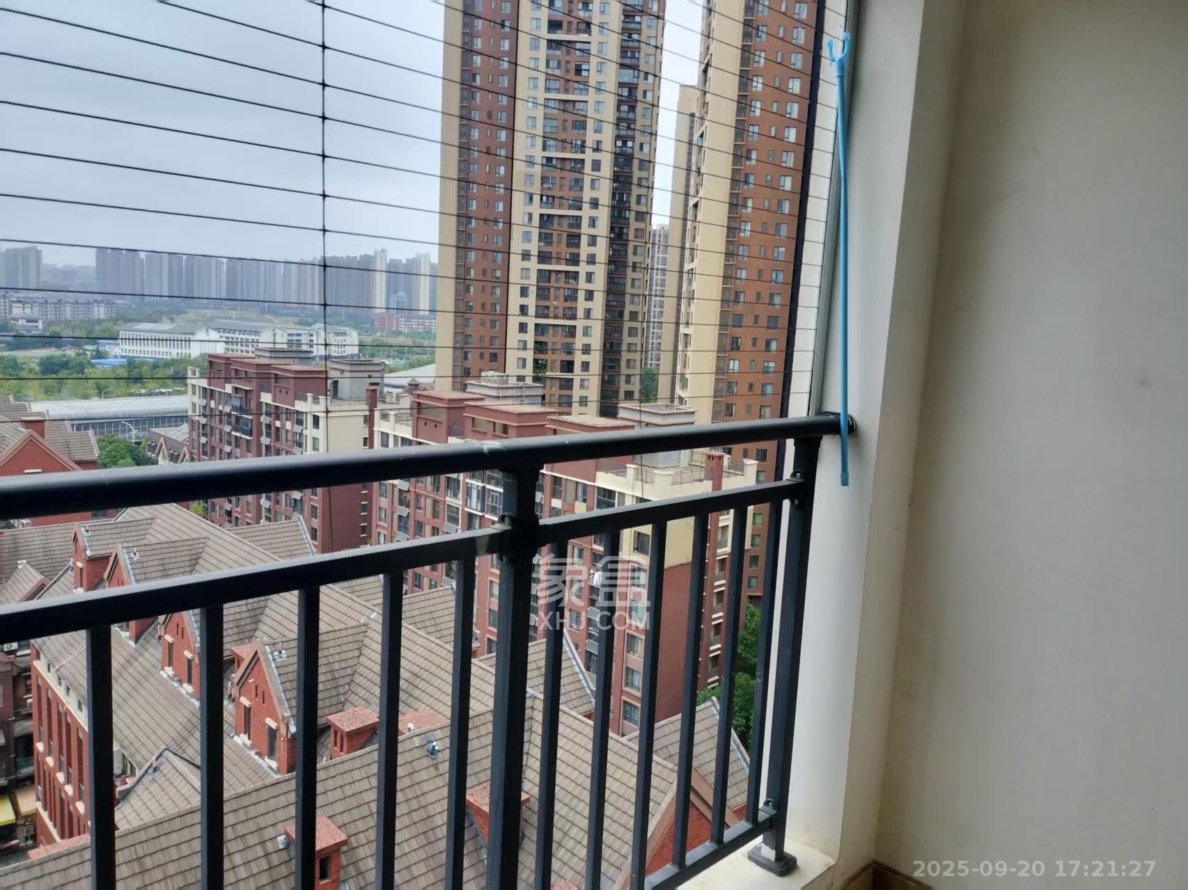 万科白鹭郡  1室1厅1卫    1300.0元/月室内图