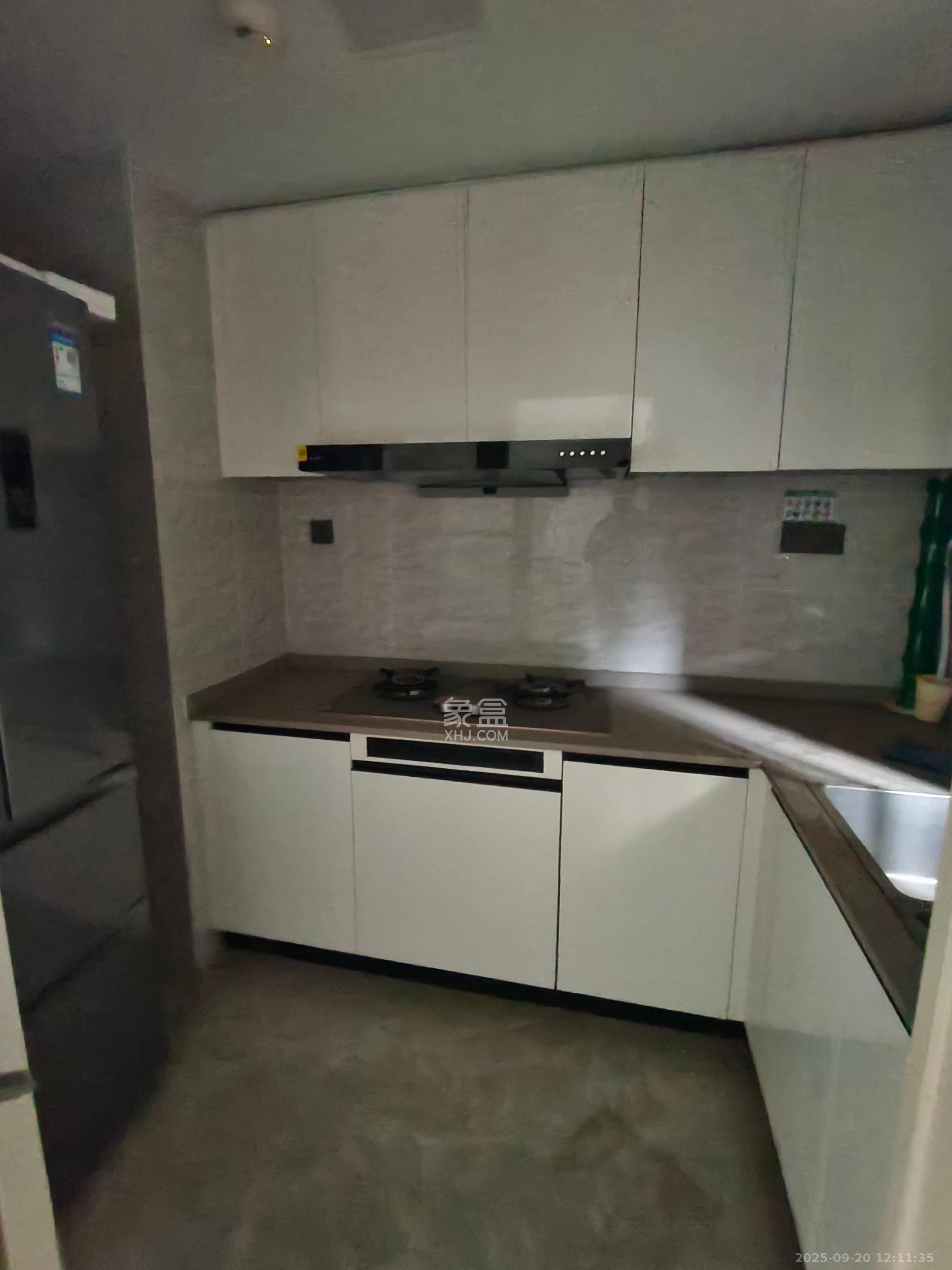 万科金色梦想C区 4室2厅2卫 3200.0元/月 万科金色梦想C区 4室2厅2卫 3200.0元/月室内图