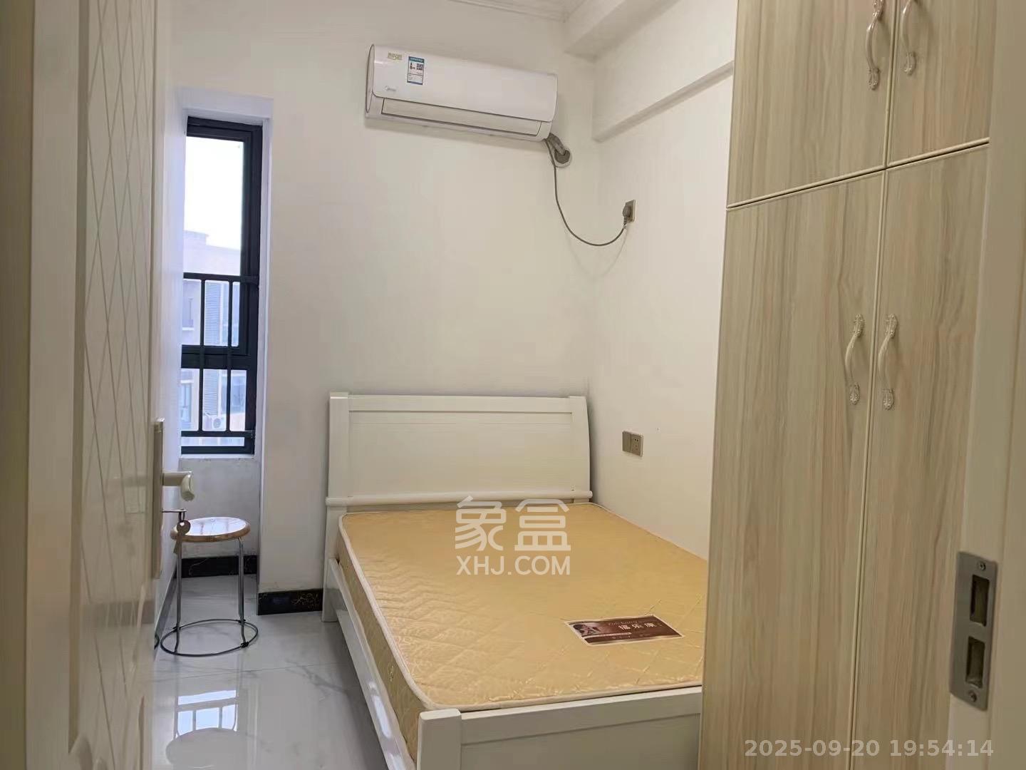 九峰远见  1室1厅1卫    1600.0元/月室内图