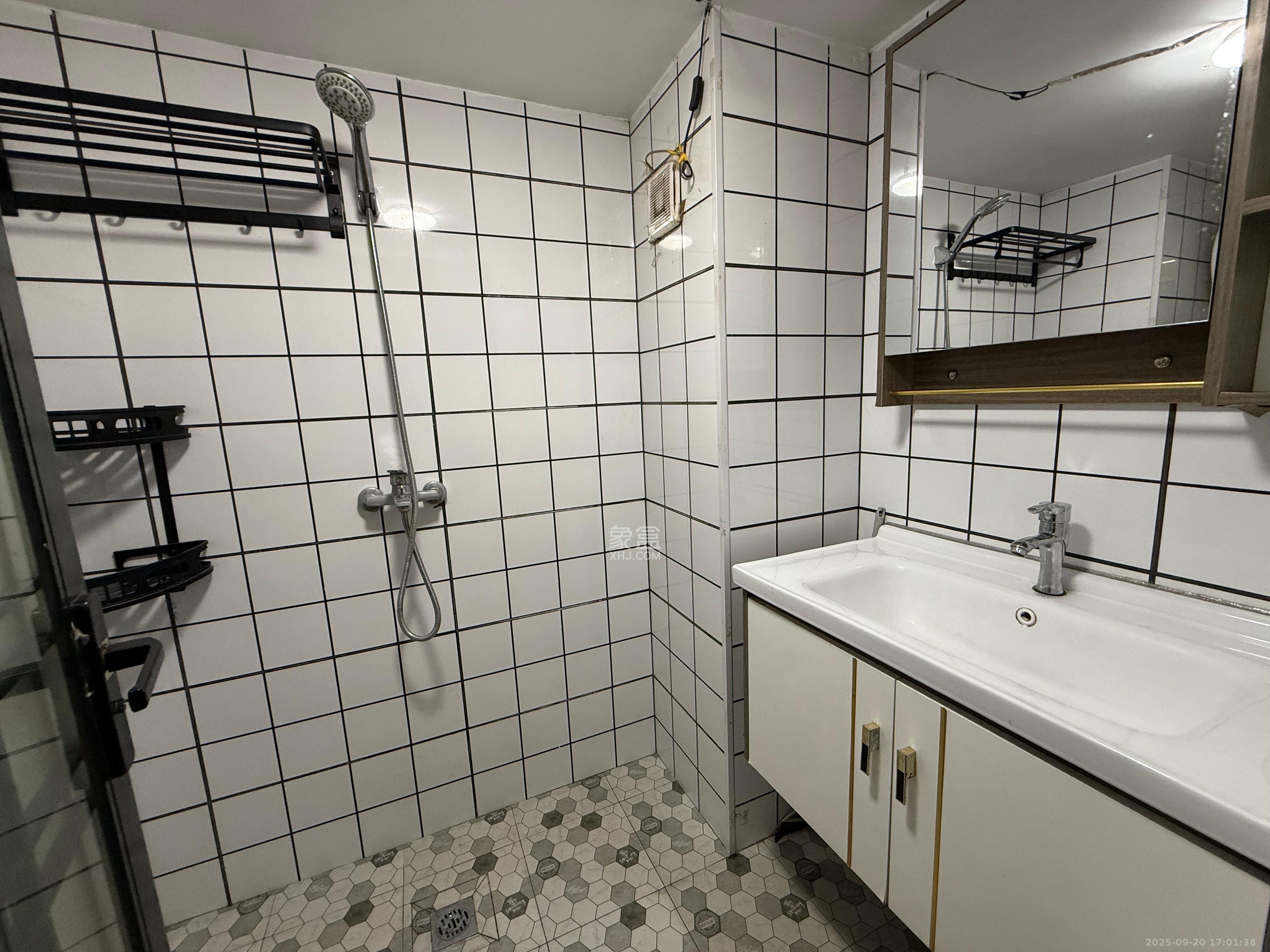 龙湖新壹城  1室0厅0卫    1500.0元/月室内图