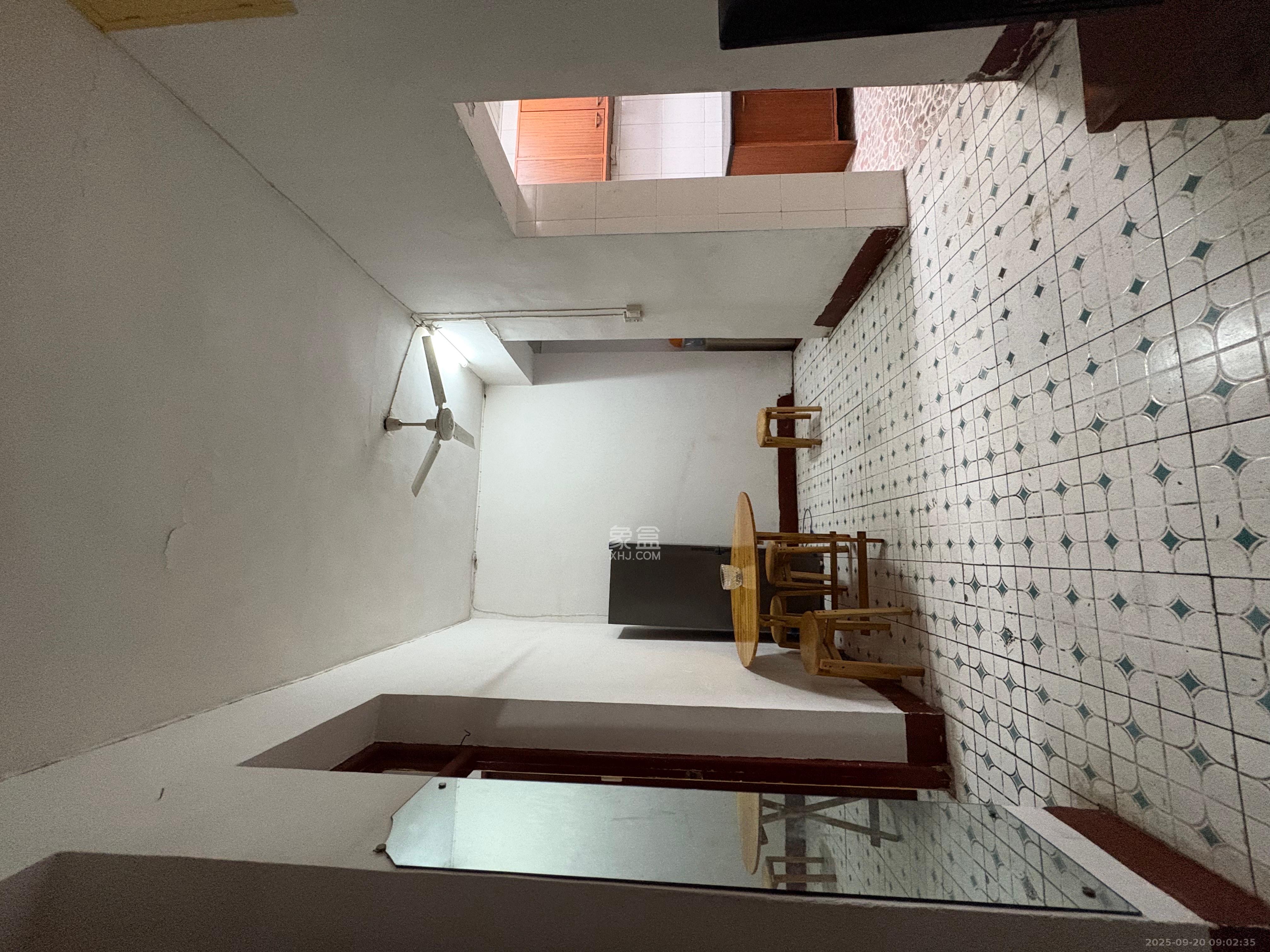 公交园小区(公交新村) 2室1厅1卫 1200.0元/月 公交园小区(公交新村) 2室1厅1卫 1200.0元/月室内图