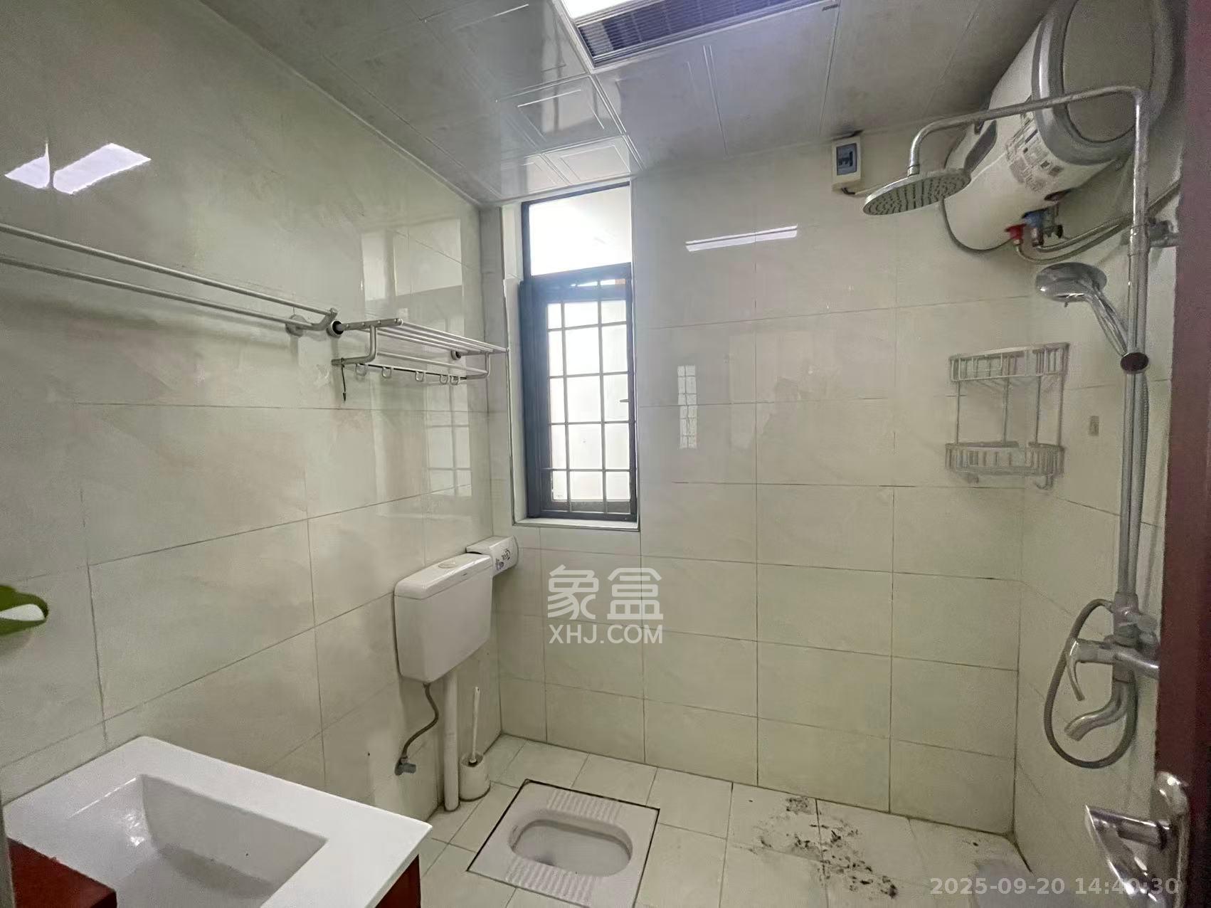 新盛珑璟台 2室2厅1卫 2000.0元/月 新盛珑璟台 2室2厅1卫 2000.0元/月室内图