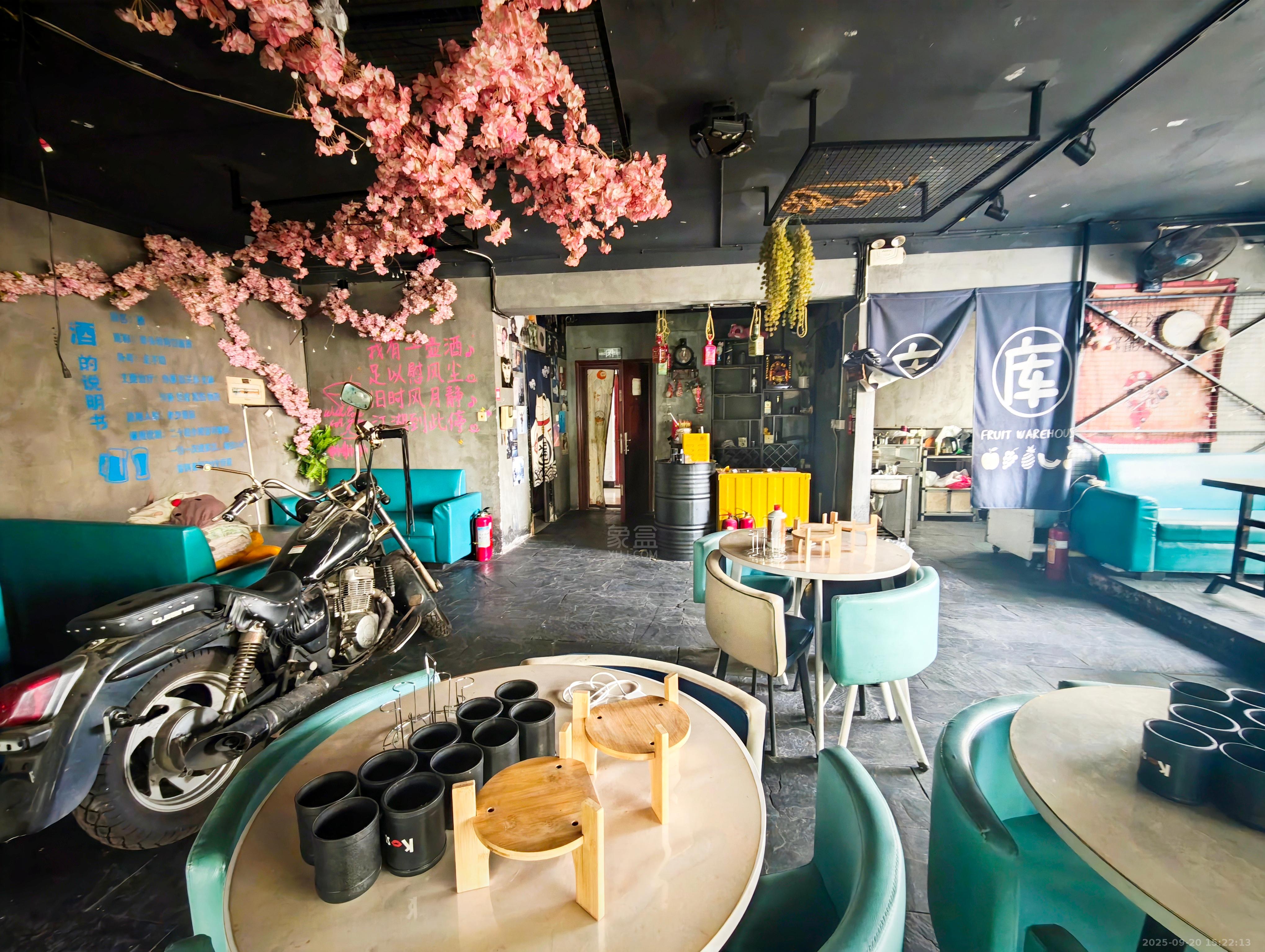 家润多 1室1厅1卫 3000.0元/月 家润多 1室1厅1卫 3000.0元/月室内图